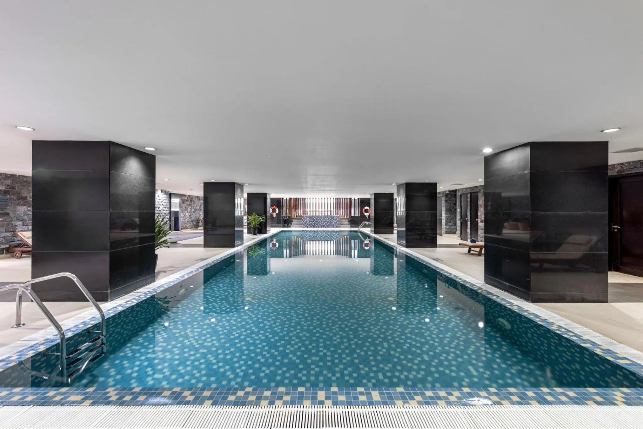 Swimming pool in Somerset Hoa Binh Hanoi