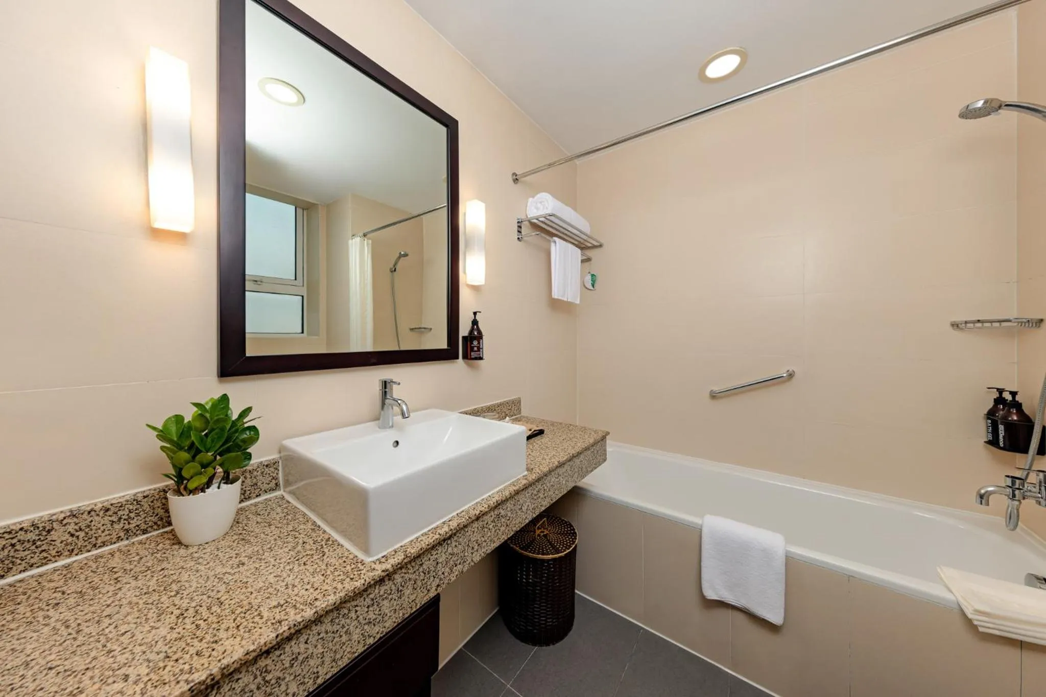 Somerset Hoa Binh Hanoi