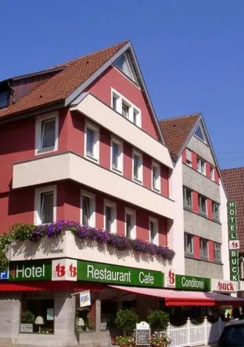 Facade/entrance in Hotel Buck