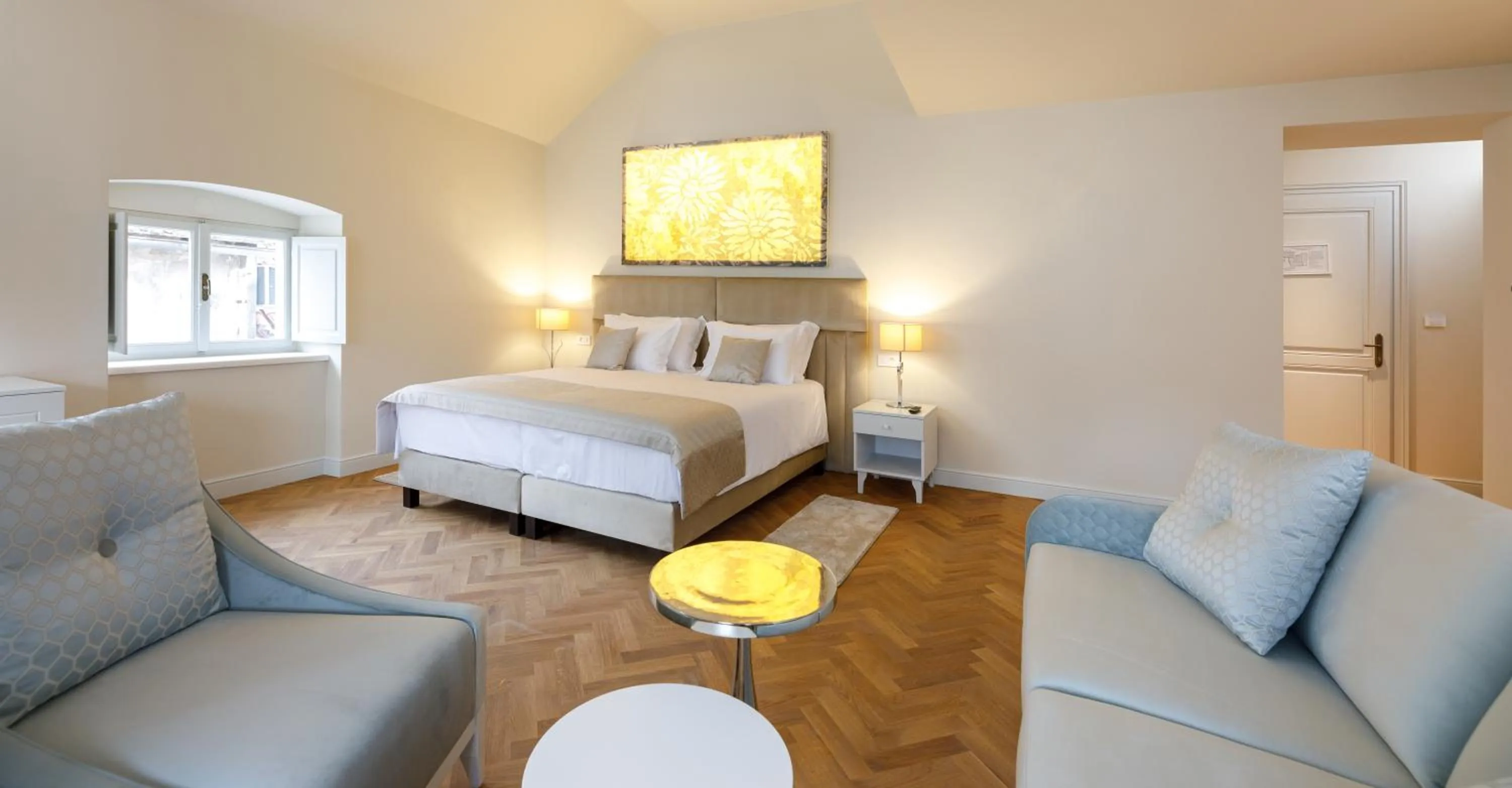 Bed in Heritage hotel Santa Lucia