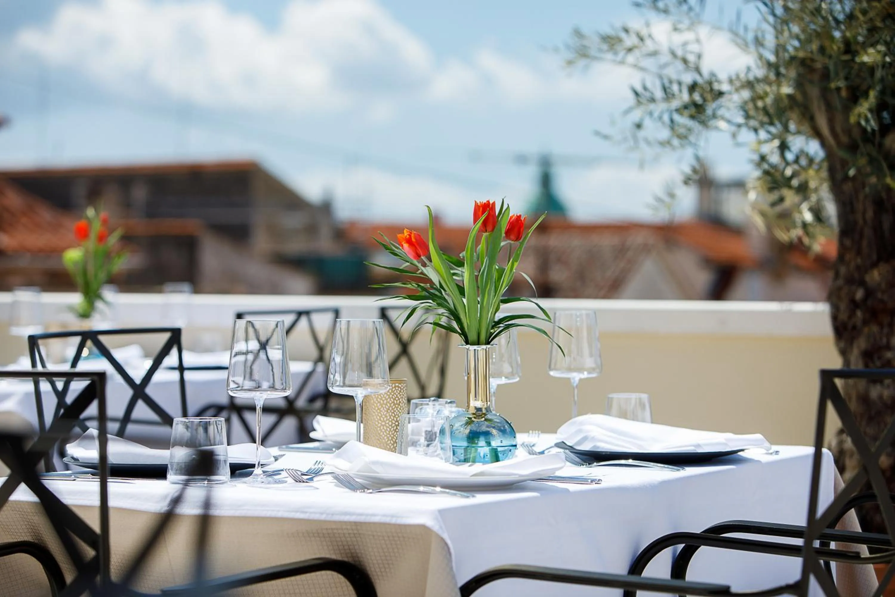 Restaurant/places to eat in Heritage hotel Santa Lucia