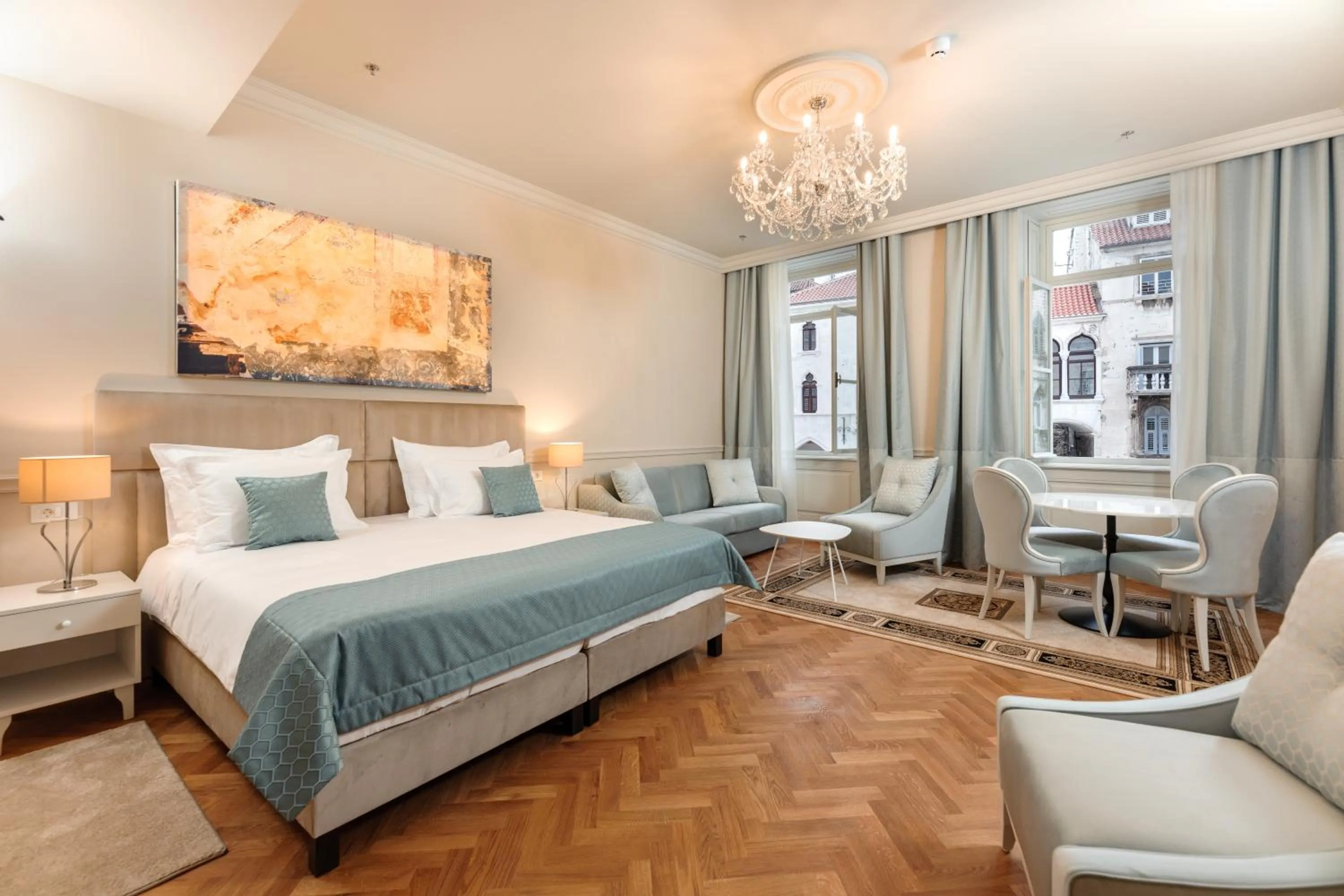 Bed in Heritage hotel Santa Lucia