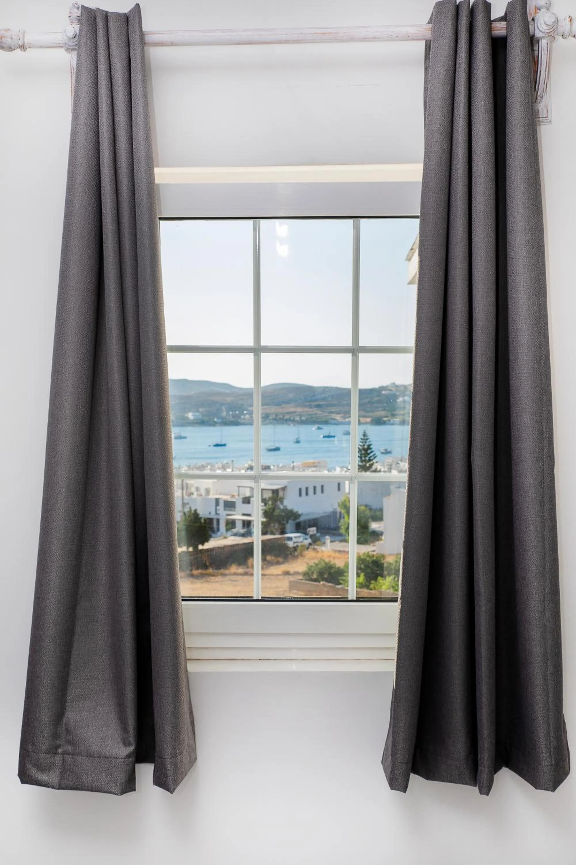 Decorative detail in Crystal Dreams