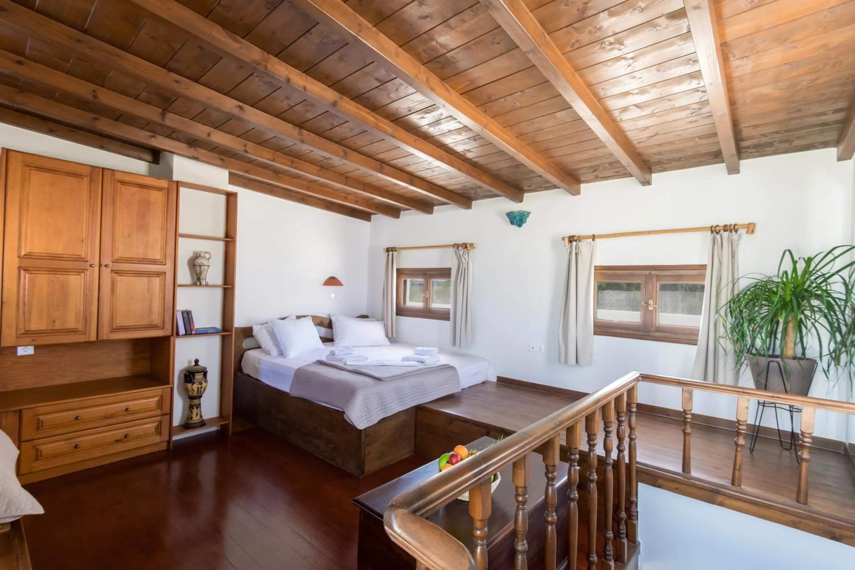 Bed in Crystal Dreams