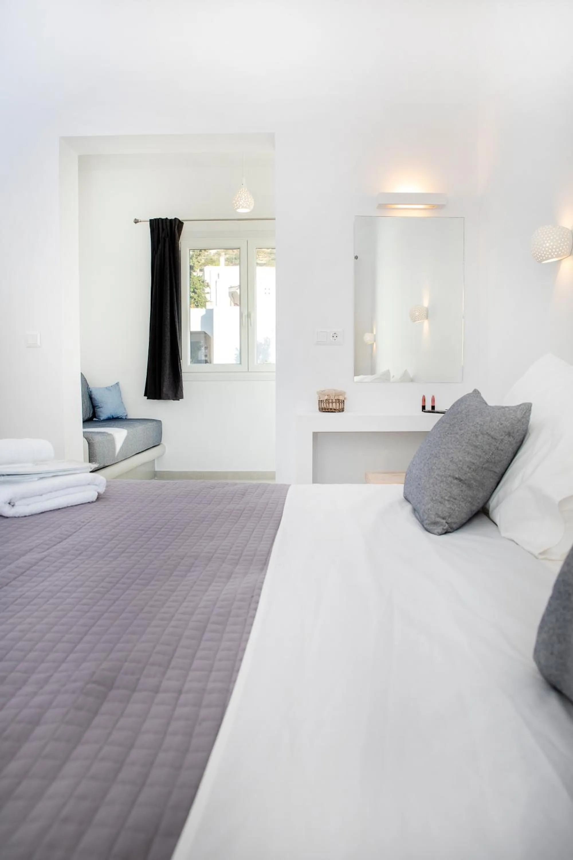 Bed in Crystal Dreams