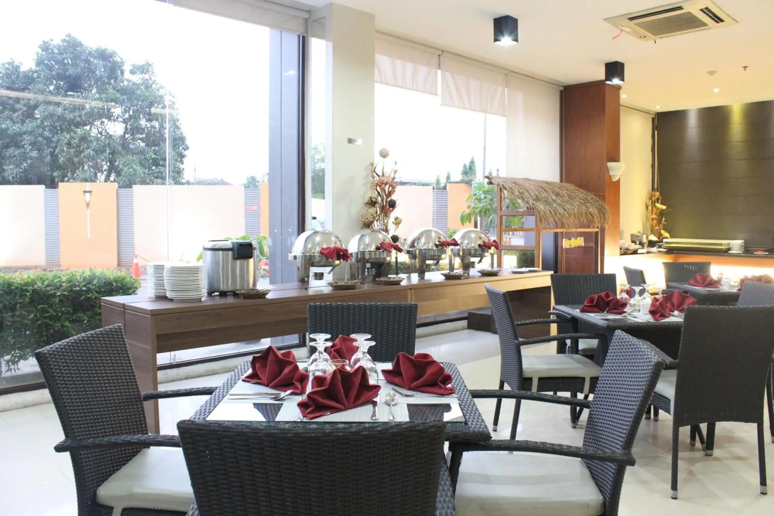 Restaurant/places to eat in Sahid Mutiara Karawaci Restaurant/places to eat in Sahid Mutiara Karawaci