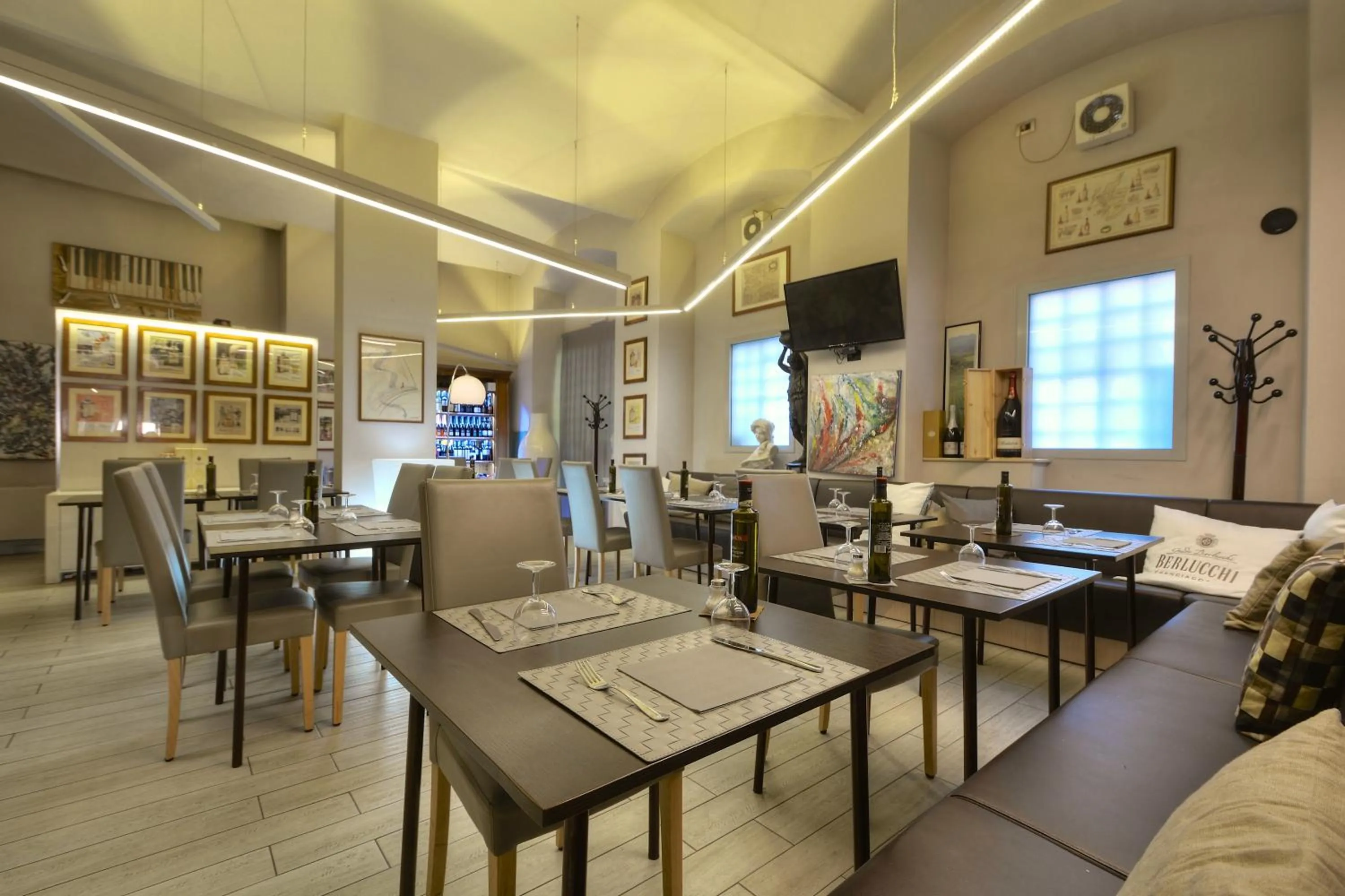 Restaurant/places to eat in Matteotti25