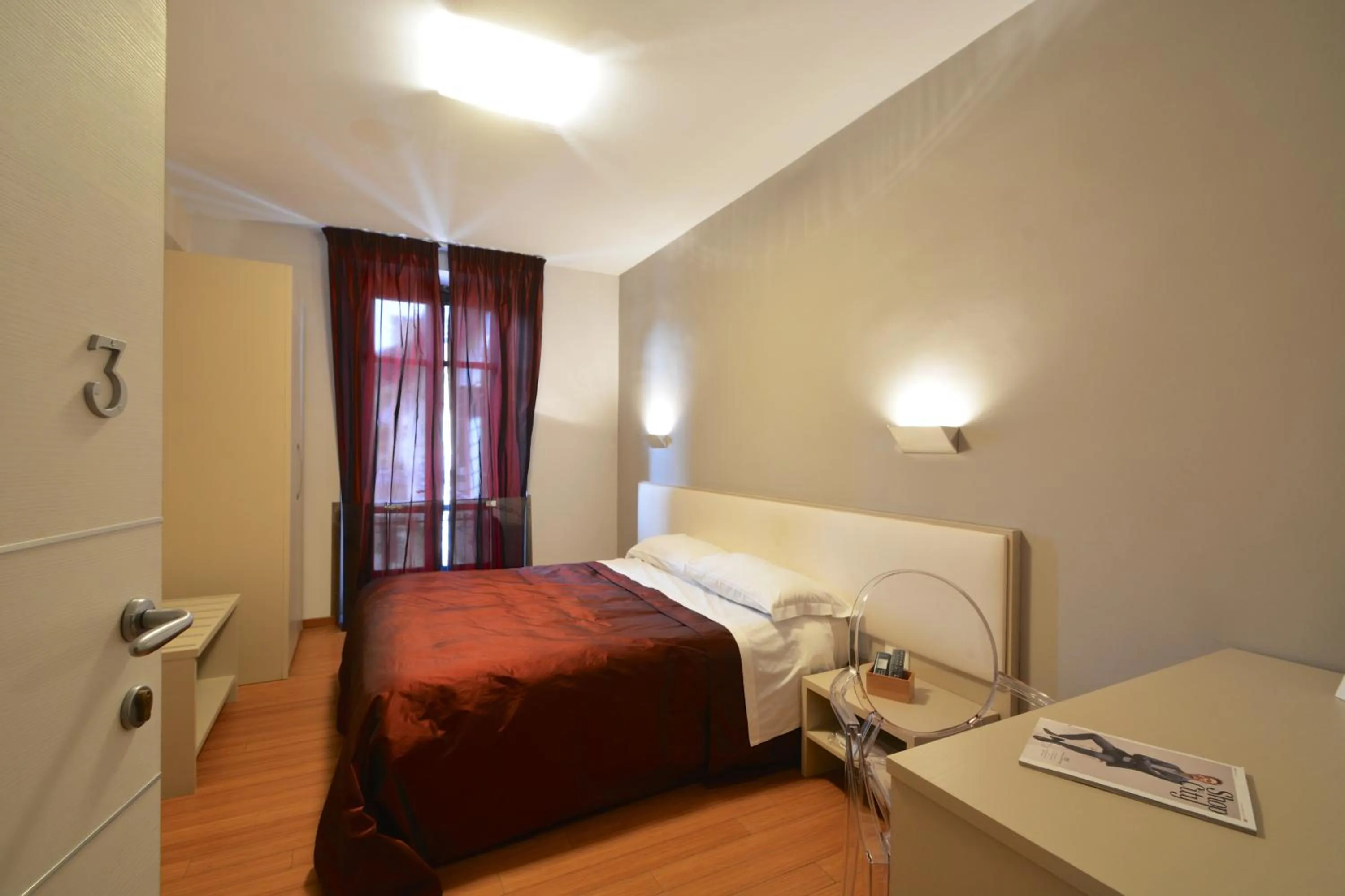 Photo of the whole room, Bed in Matteotti25