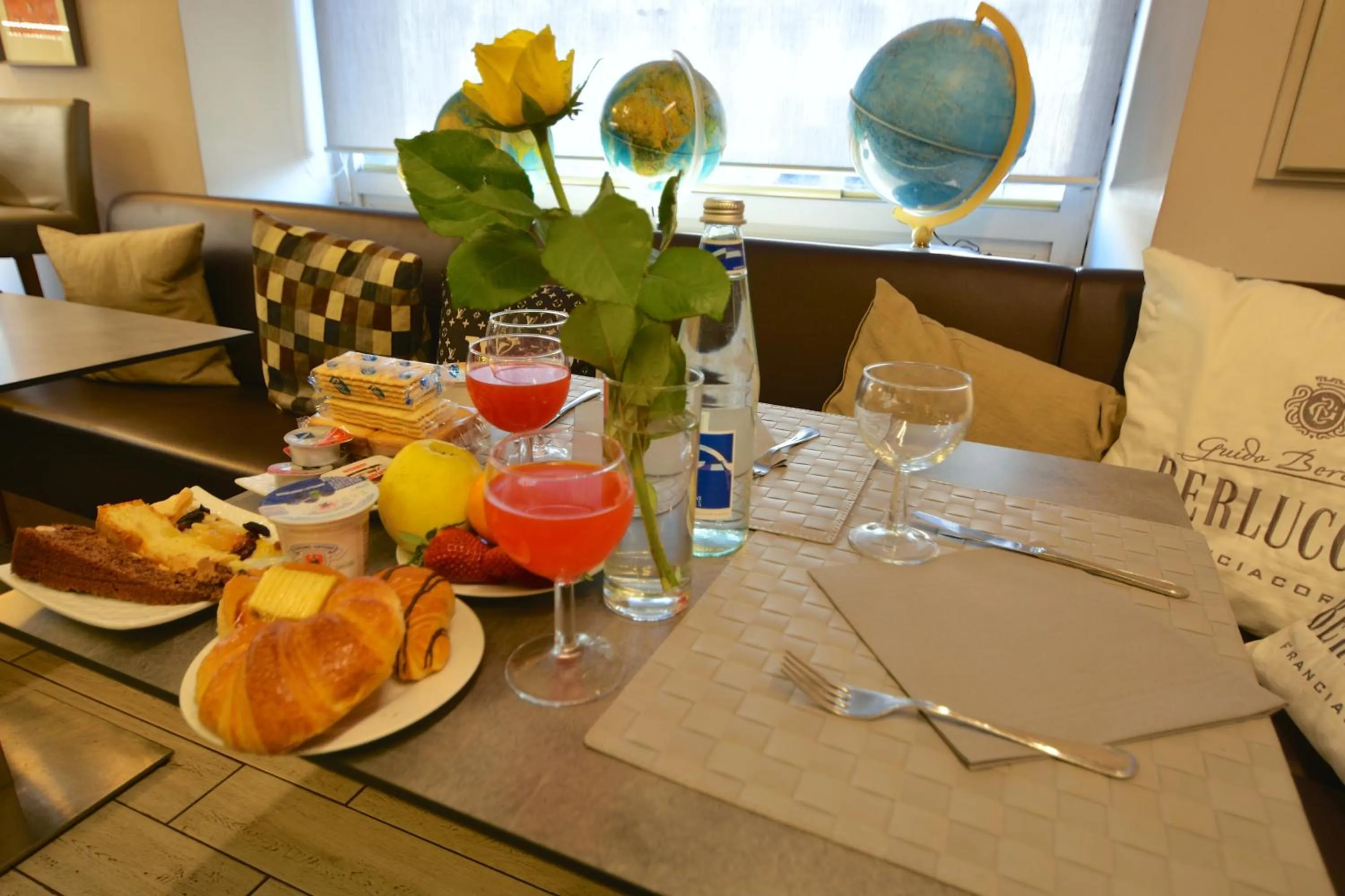 Continental breakfast in Matteotti25