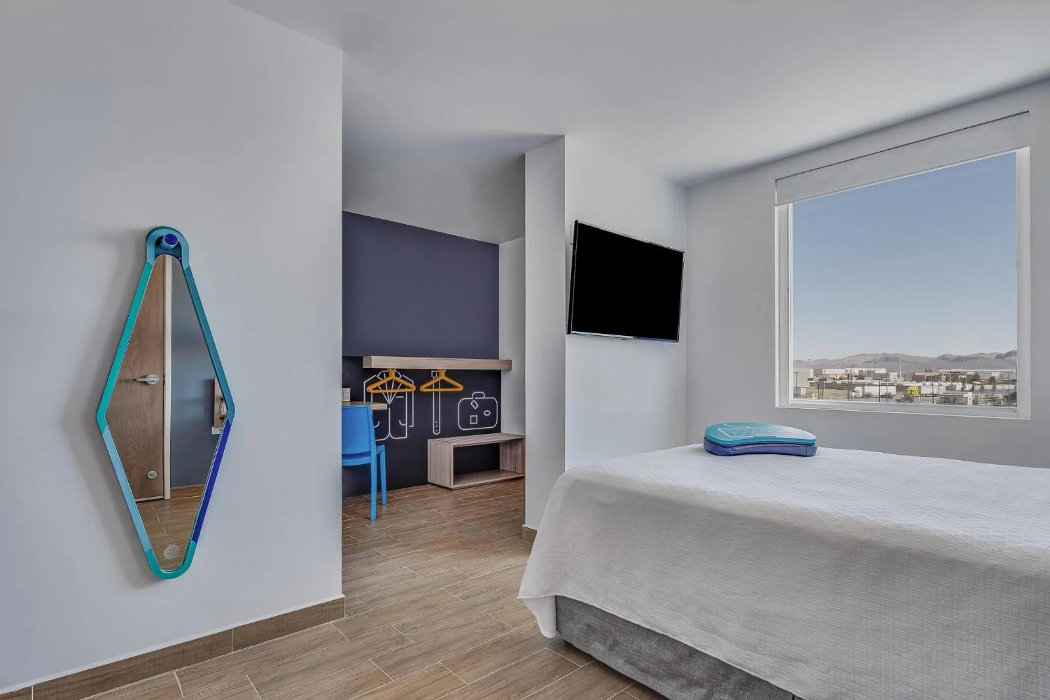 Photo of the whole room, Bed in One Chihuahua Norte