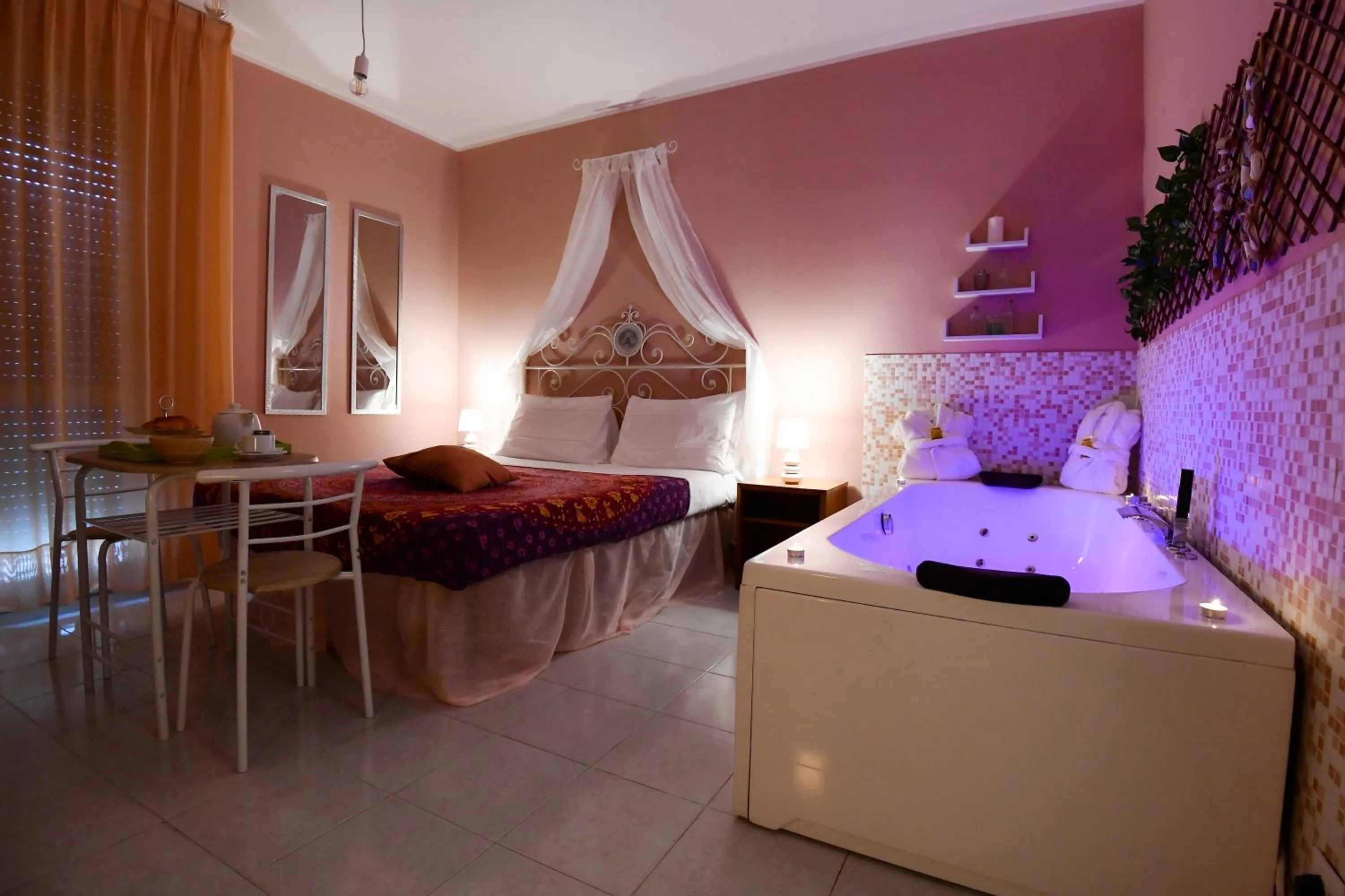 Photo of the whole room, Bed in Hotel Riva Etrusca