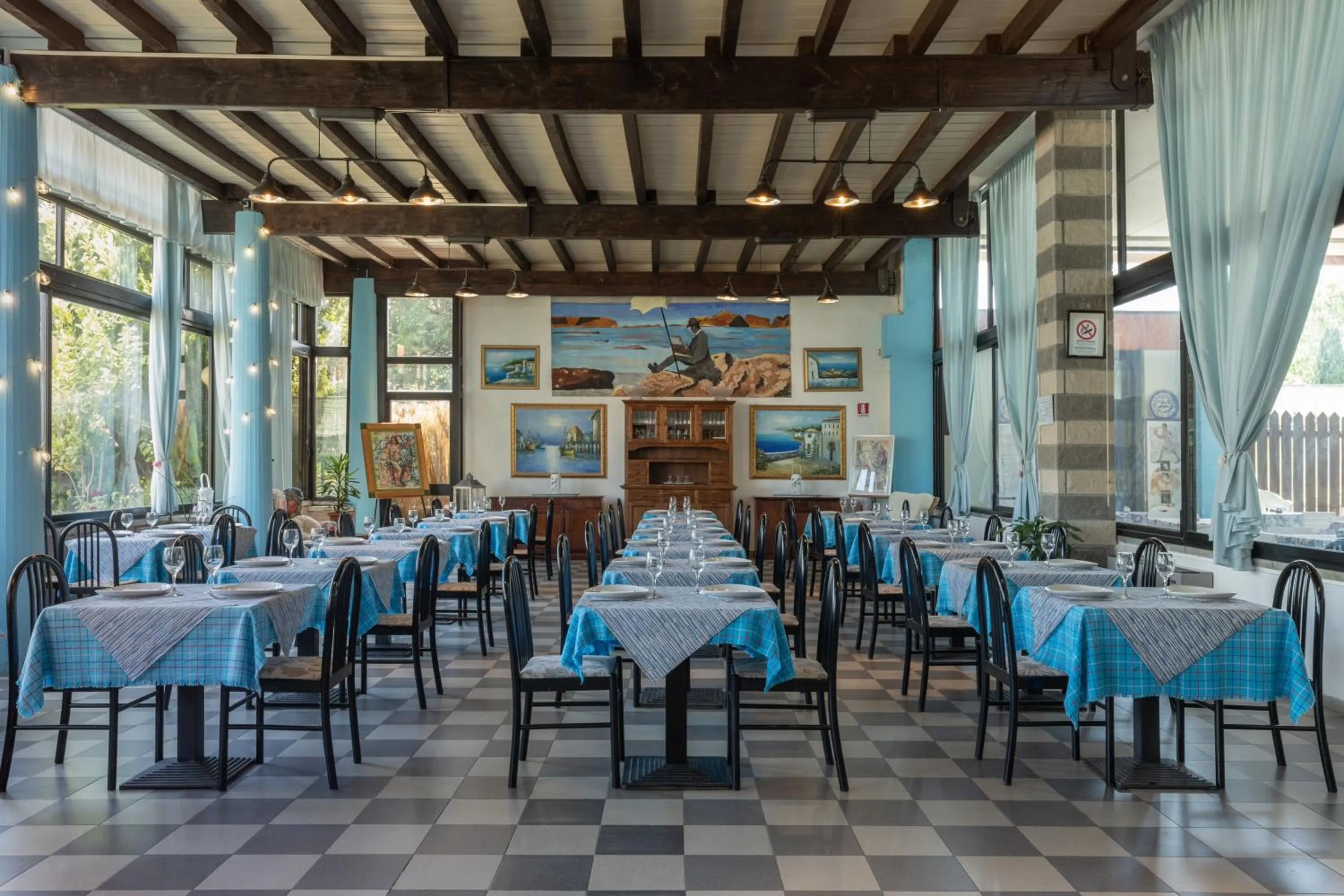Restaurant/places to eat in Hotel Riva Etrusca