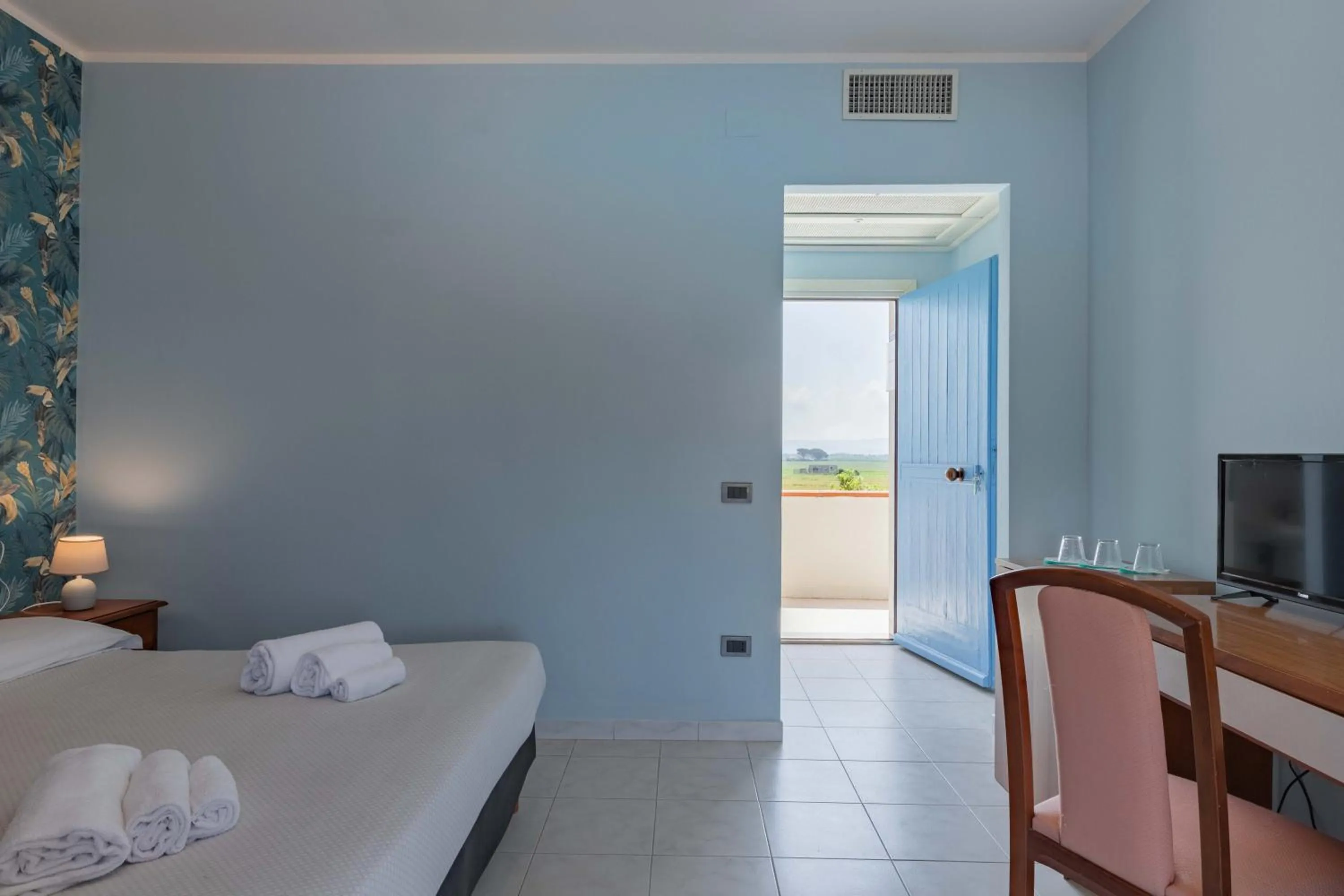 Bed in Hotel Riva Etrusca