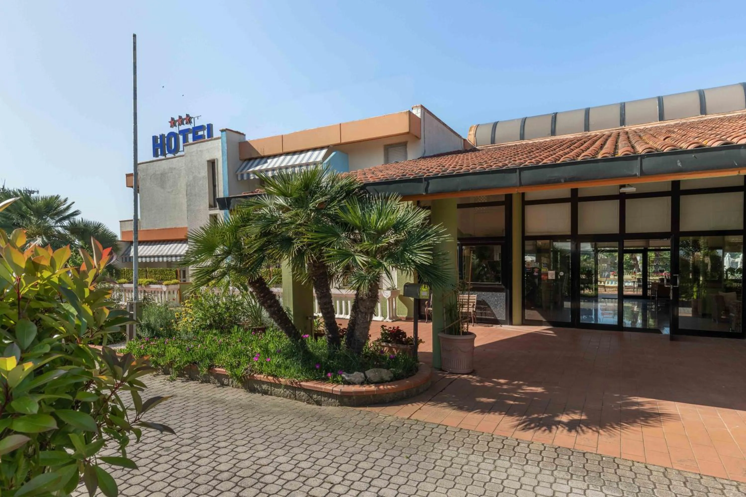 Property building in Hotel Riva Etrusca