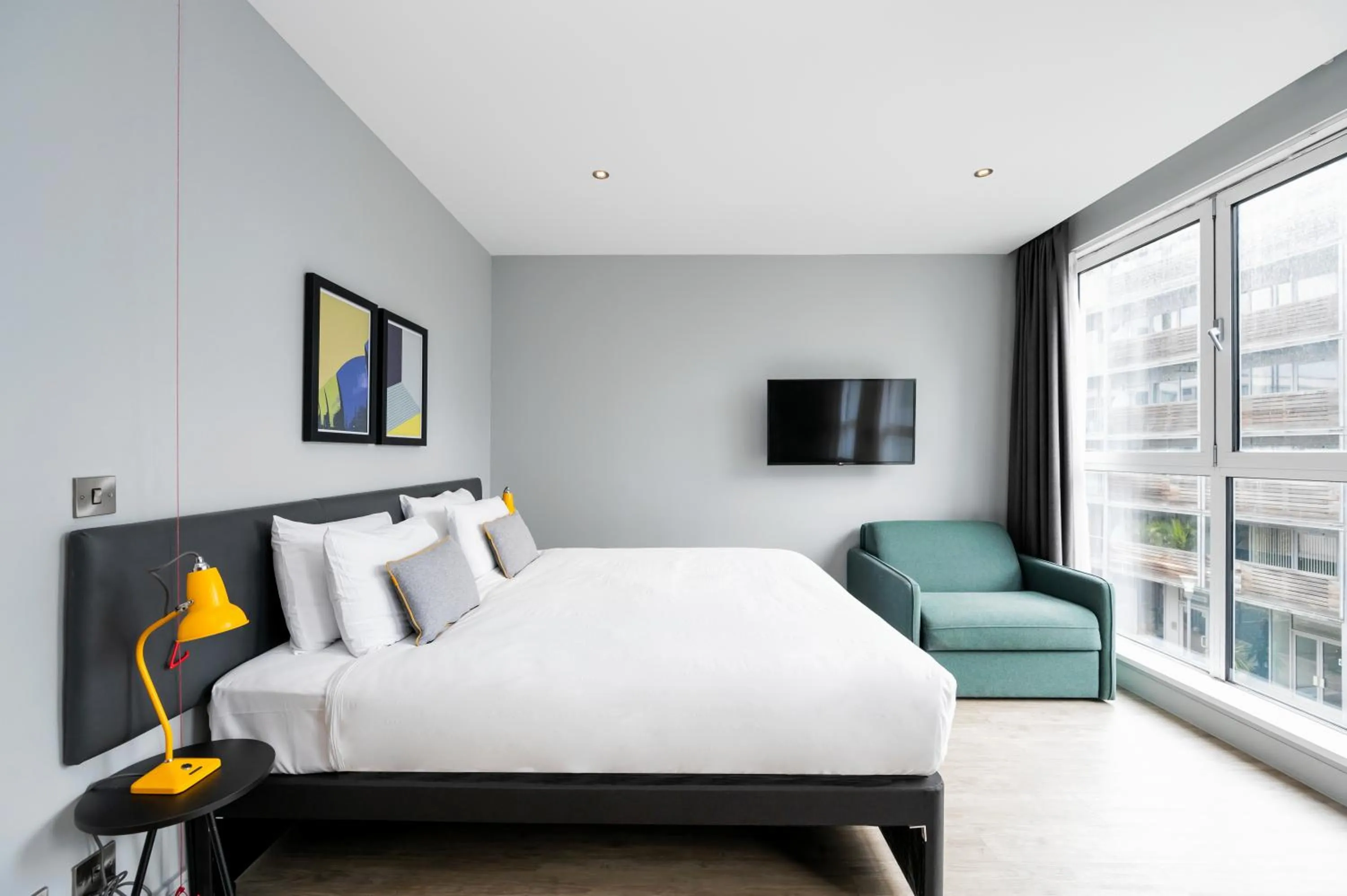 Bed in Staycity Aparthotels London Greenwich High Road