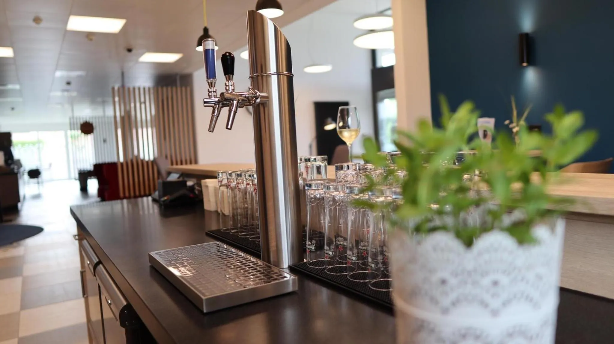 Lounge or bar in Holiday Inn Express Luzern-Neuenkirch by IHG