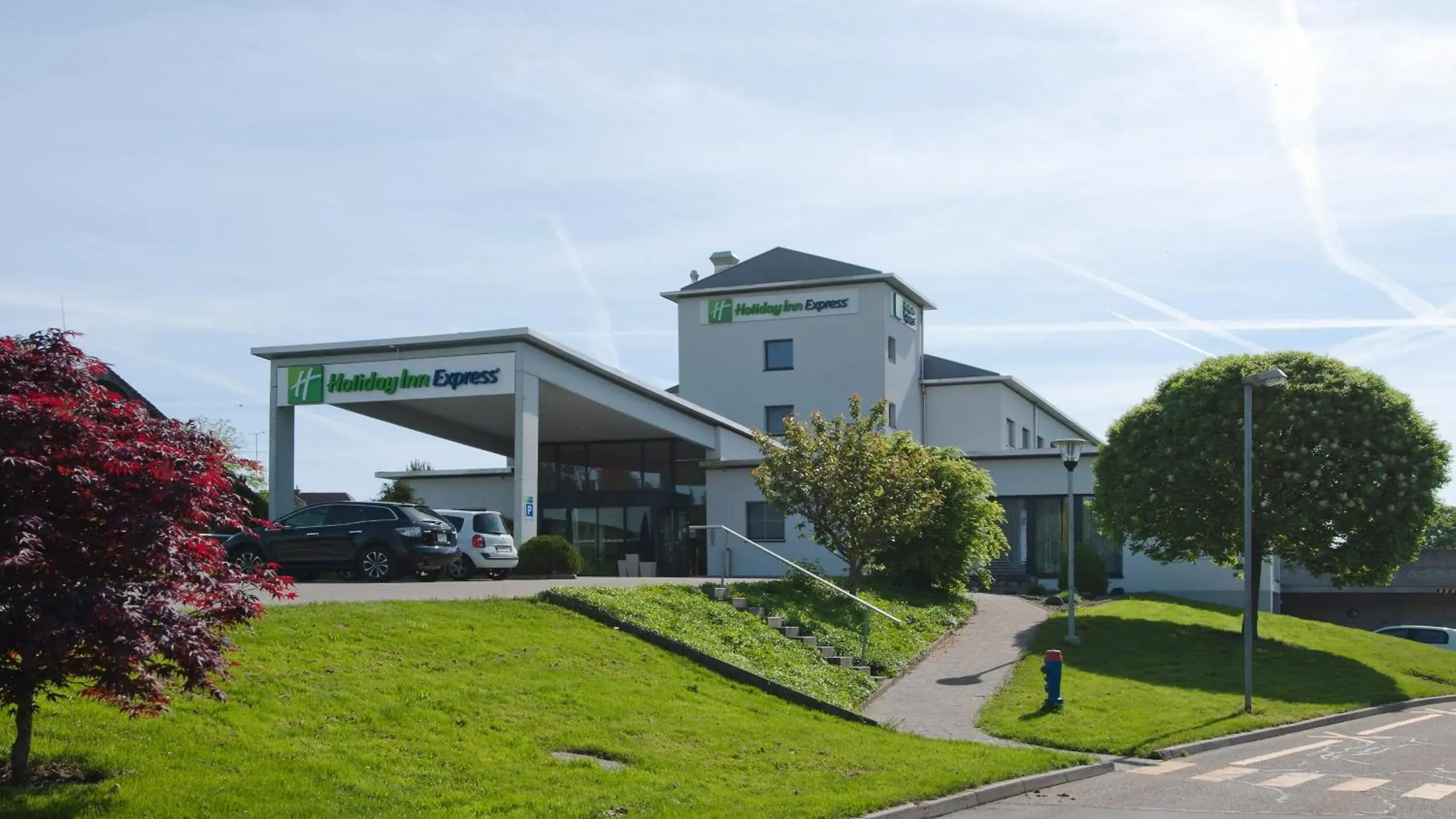 Property building in Holiday Inn Express Luzern-Neuenkirch by IHG Property building in Holiday Inn Express Luzern-Neuenkirch by IHG