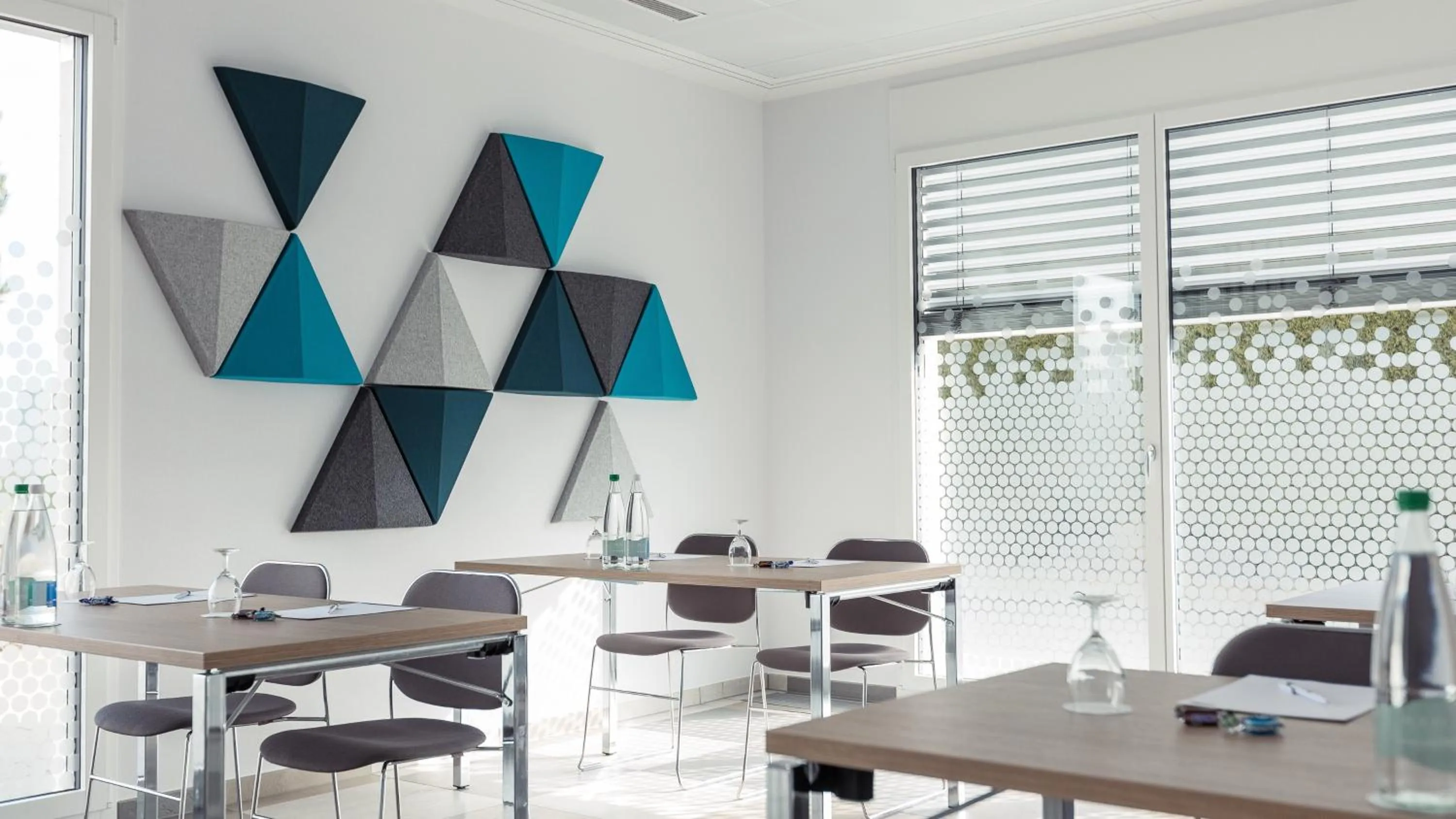 Meeting/conference room in Holiday Inn Express Luzern-Neuenkirch by IHG