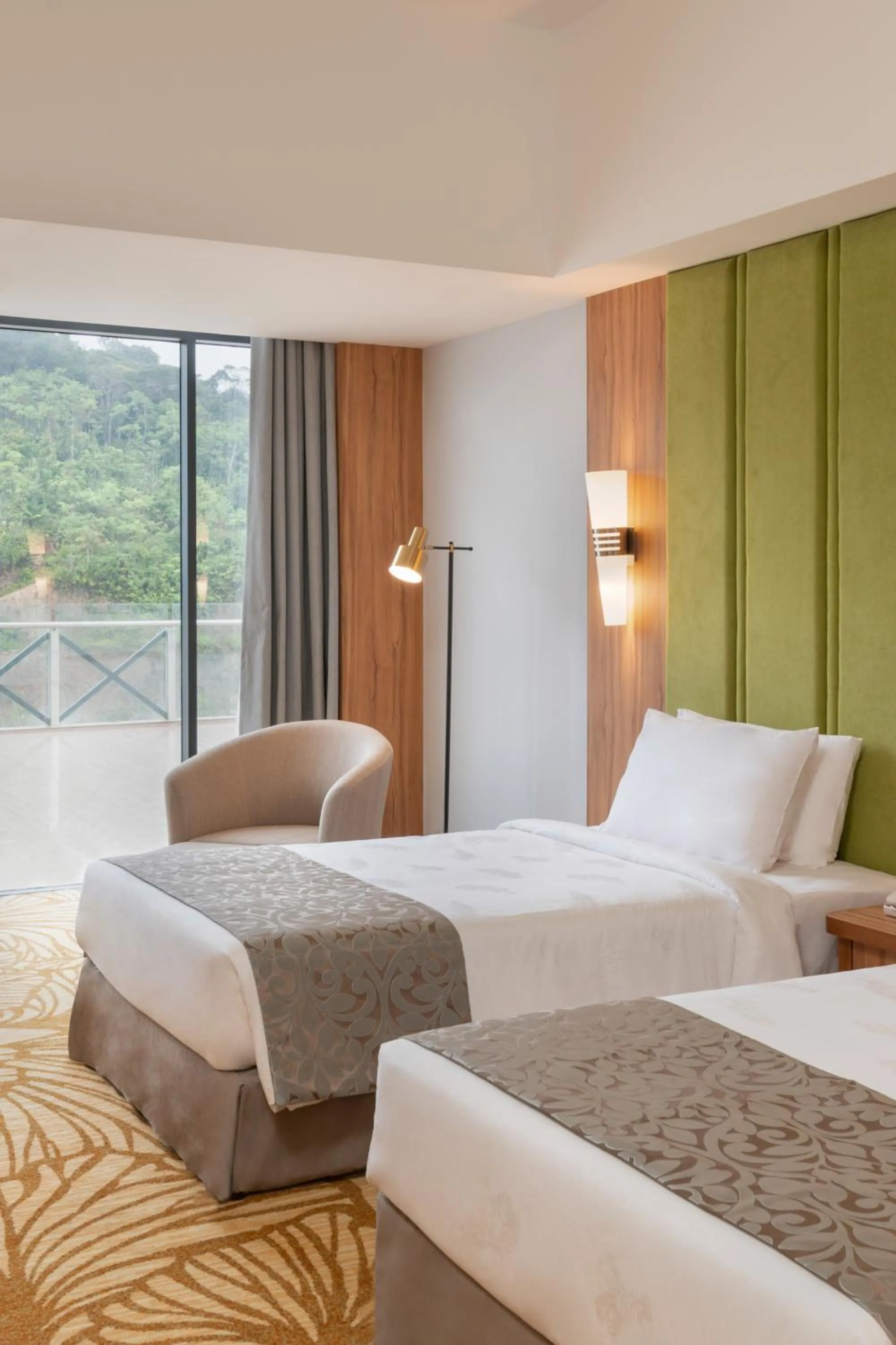 Bedroom, Bed in Zenith Hotel Cameron