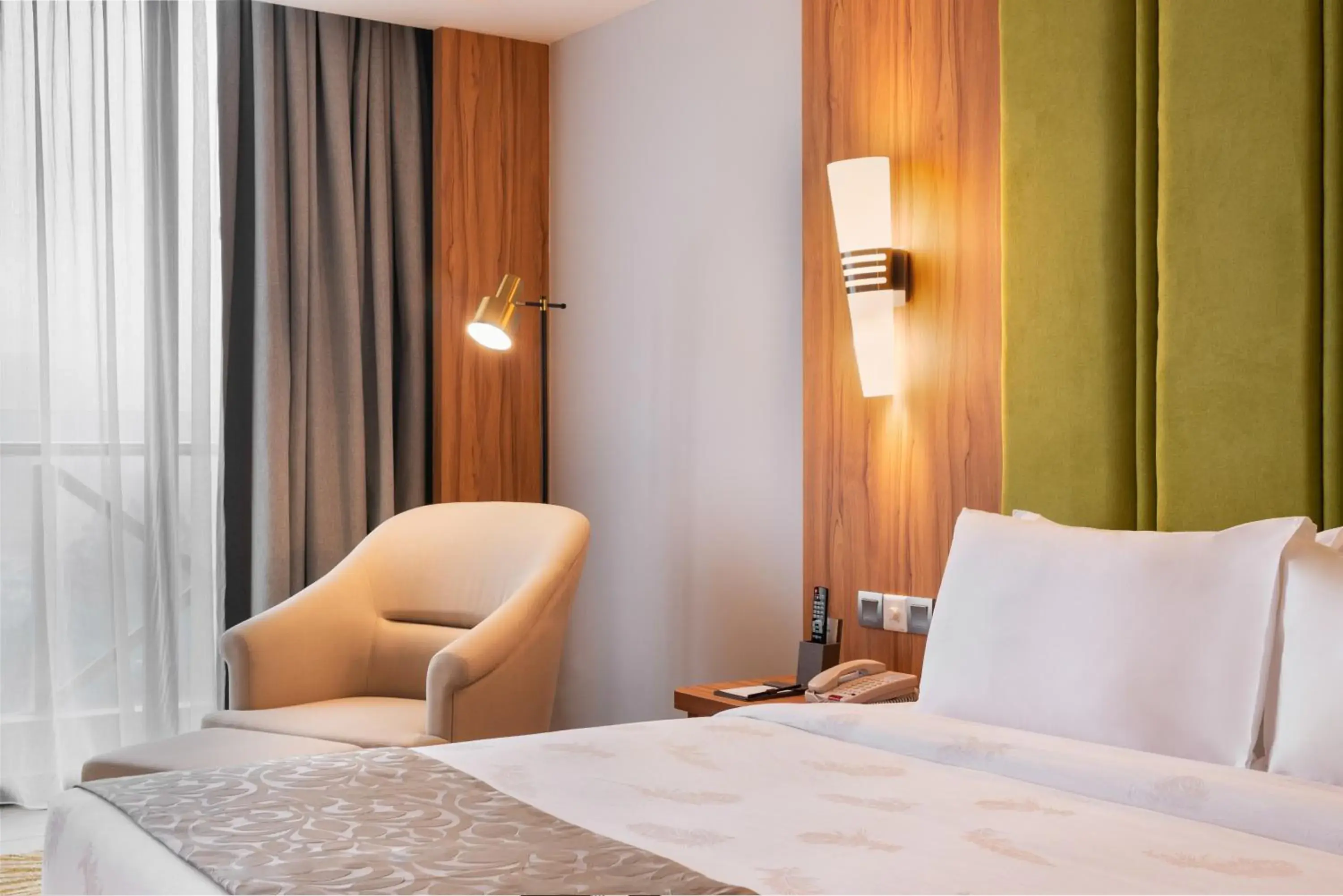 Seating area, Bed in Zenith Hotel Cameron Seating area, Bed in Zenith Hotel Cameron