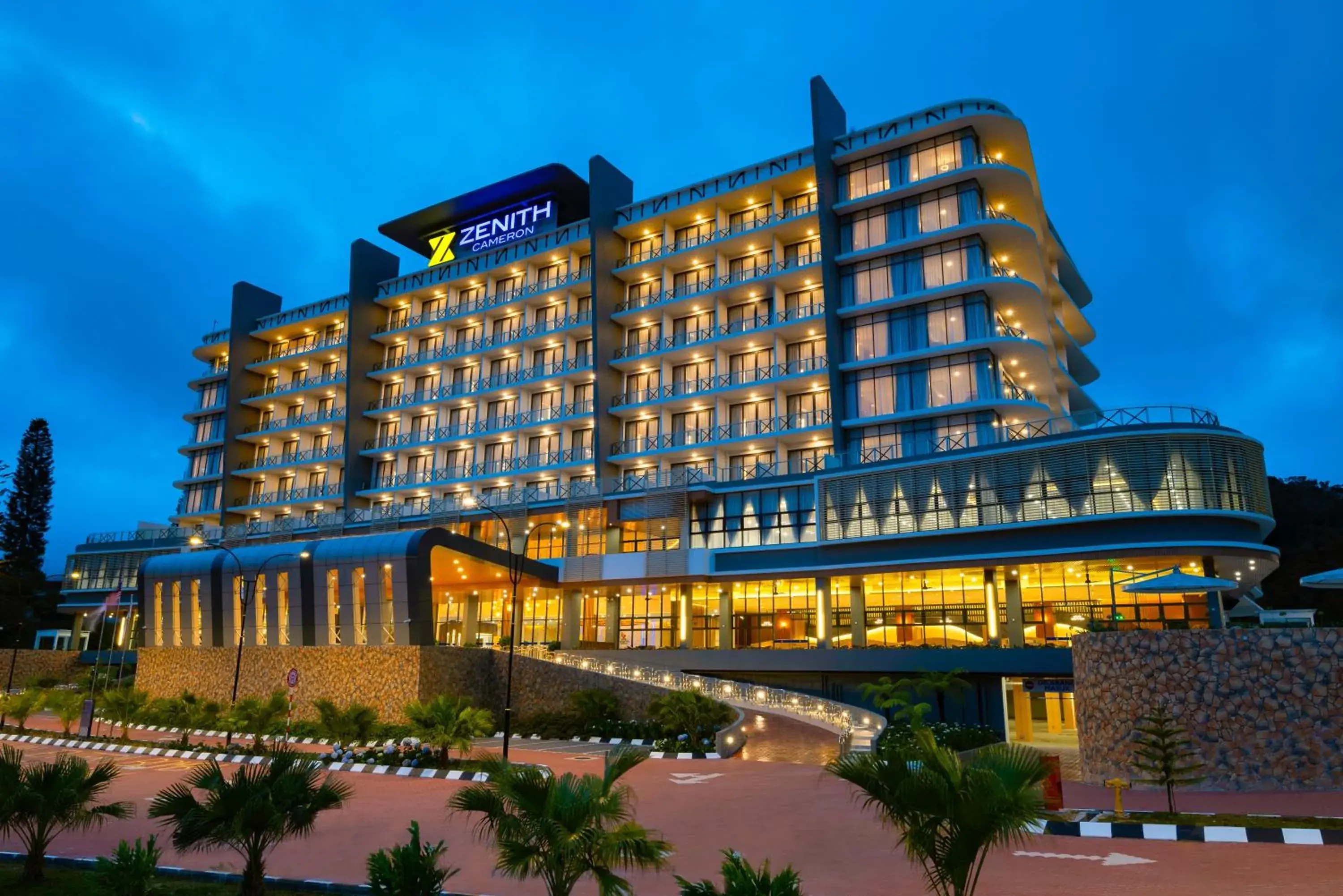 Property building in Zenith Hotel Cameron Property building in Zenith Hotel Cameron