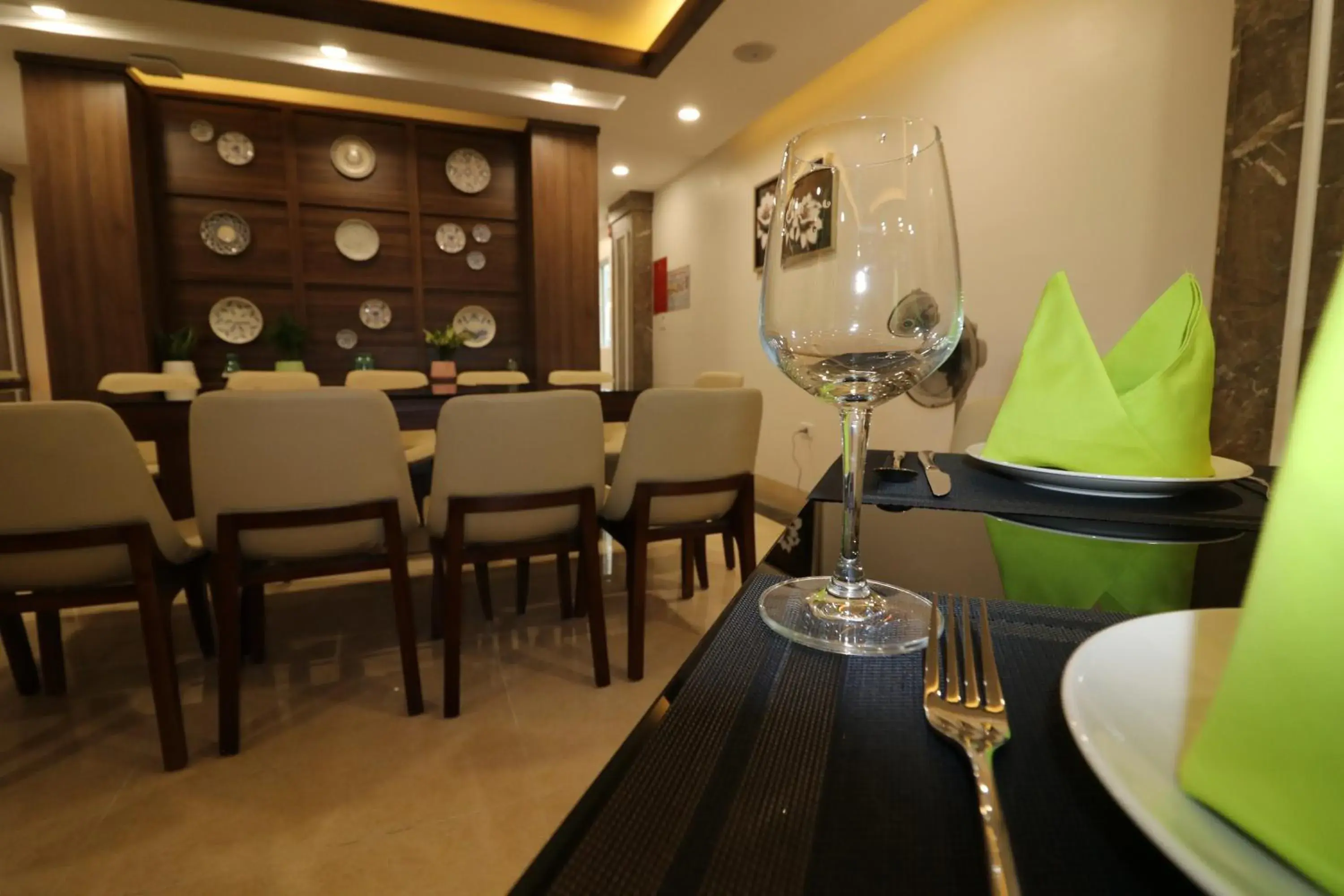 Restaurant/places to eat in Catba View Hotel Restaurant/places to eat in Catba View Hotel