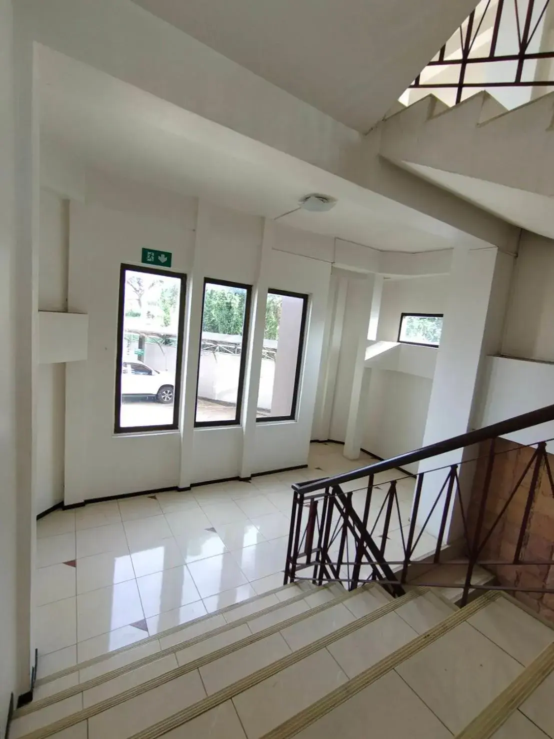 Property building in Aileen Hotel Property building in Aileen Hotel