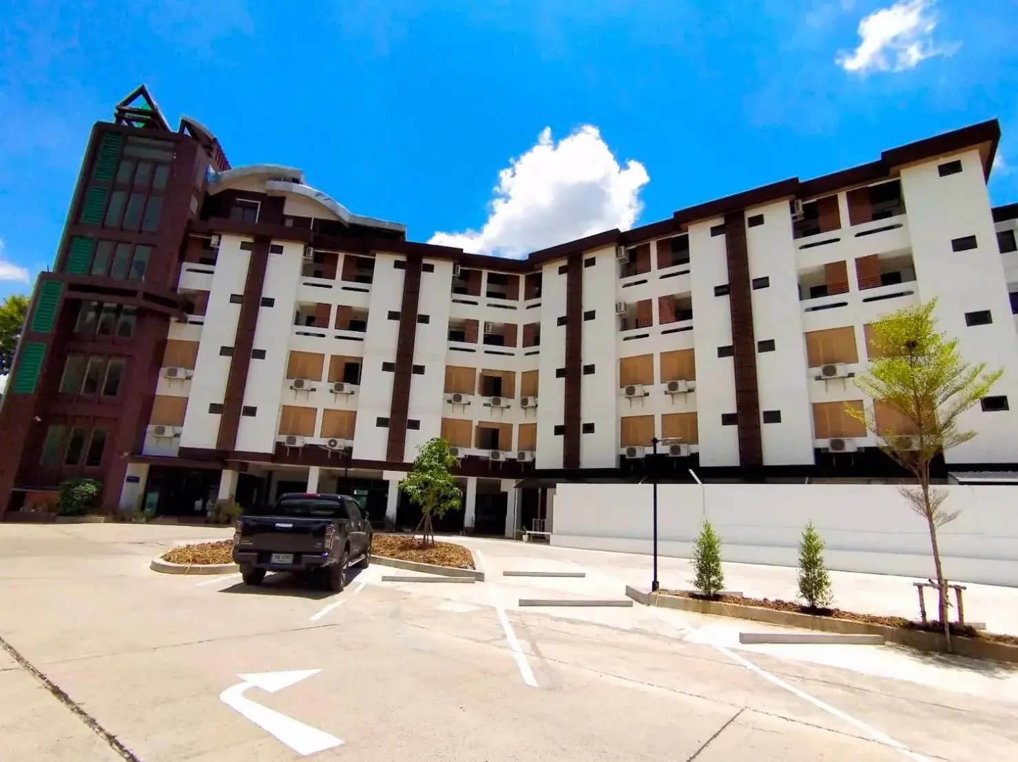 Property building in Aileen Hotel Property building in Aileen Hotel