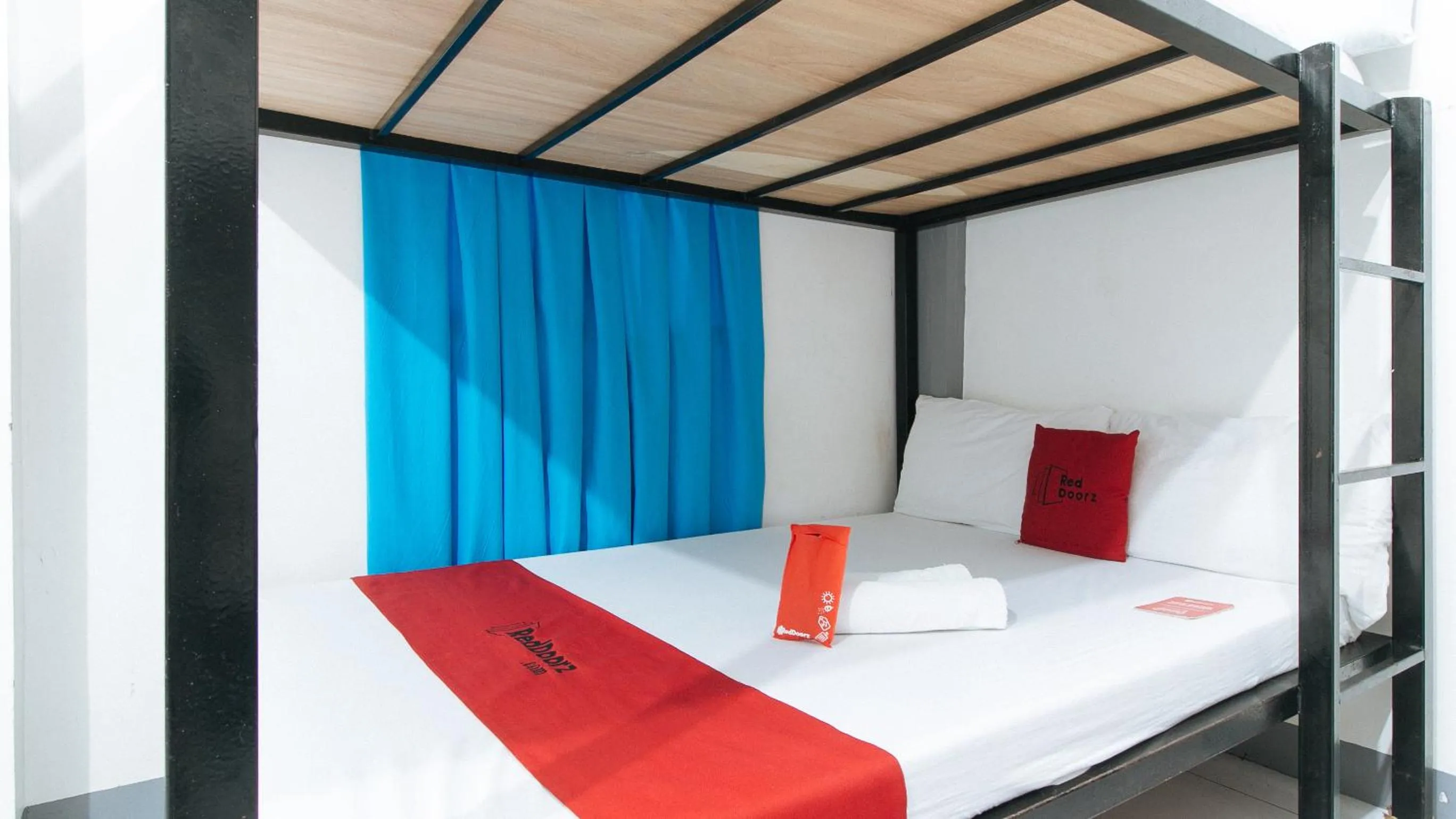 Bed in RedDoorz @ Gaea's Apartment Panglao