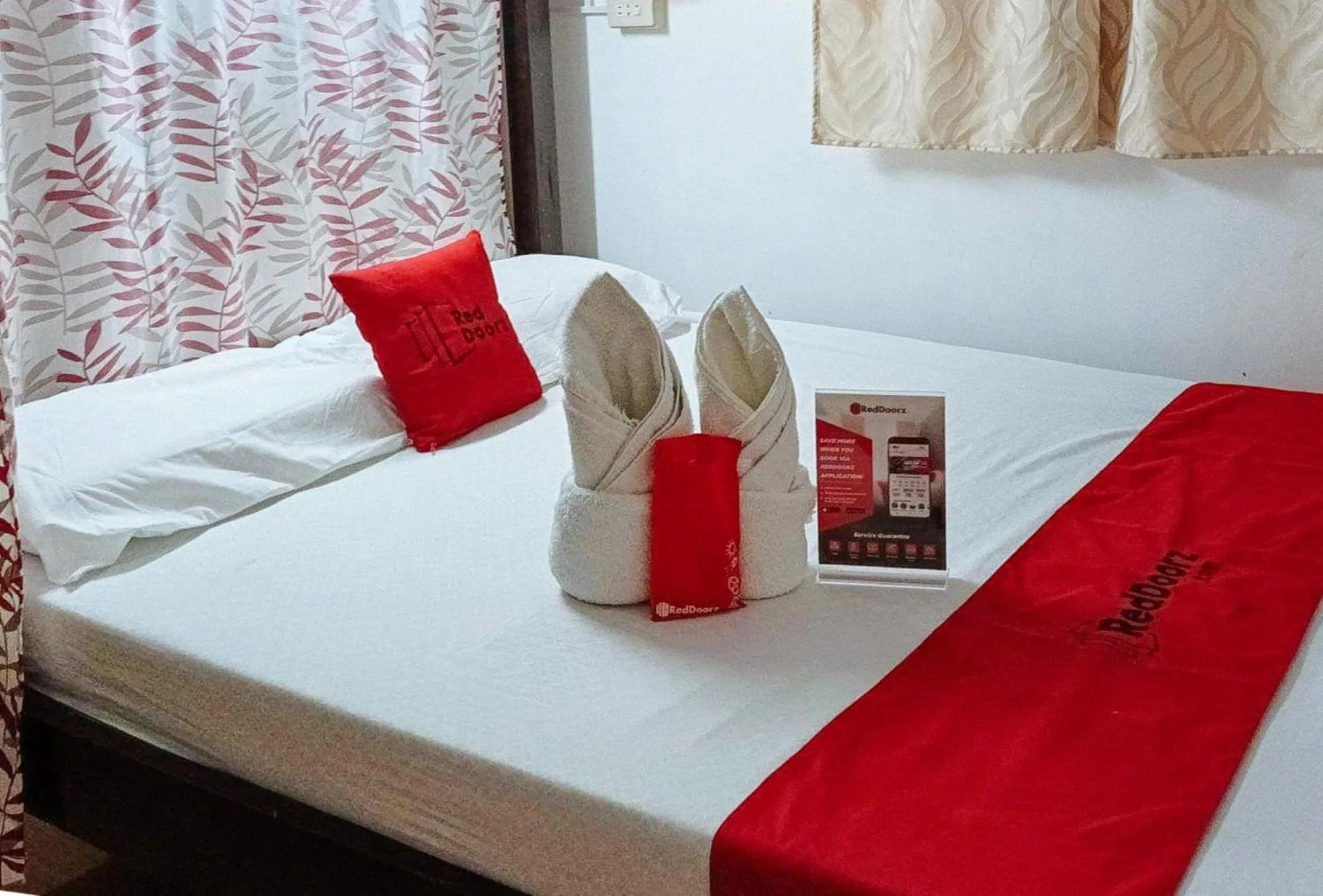 Bedroom, Bed in RedDoorz @ Gaea's Apartment Panglao