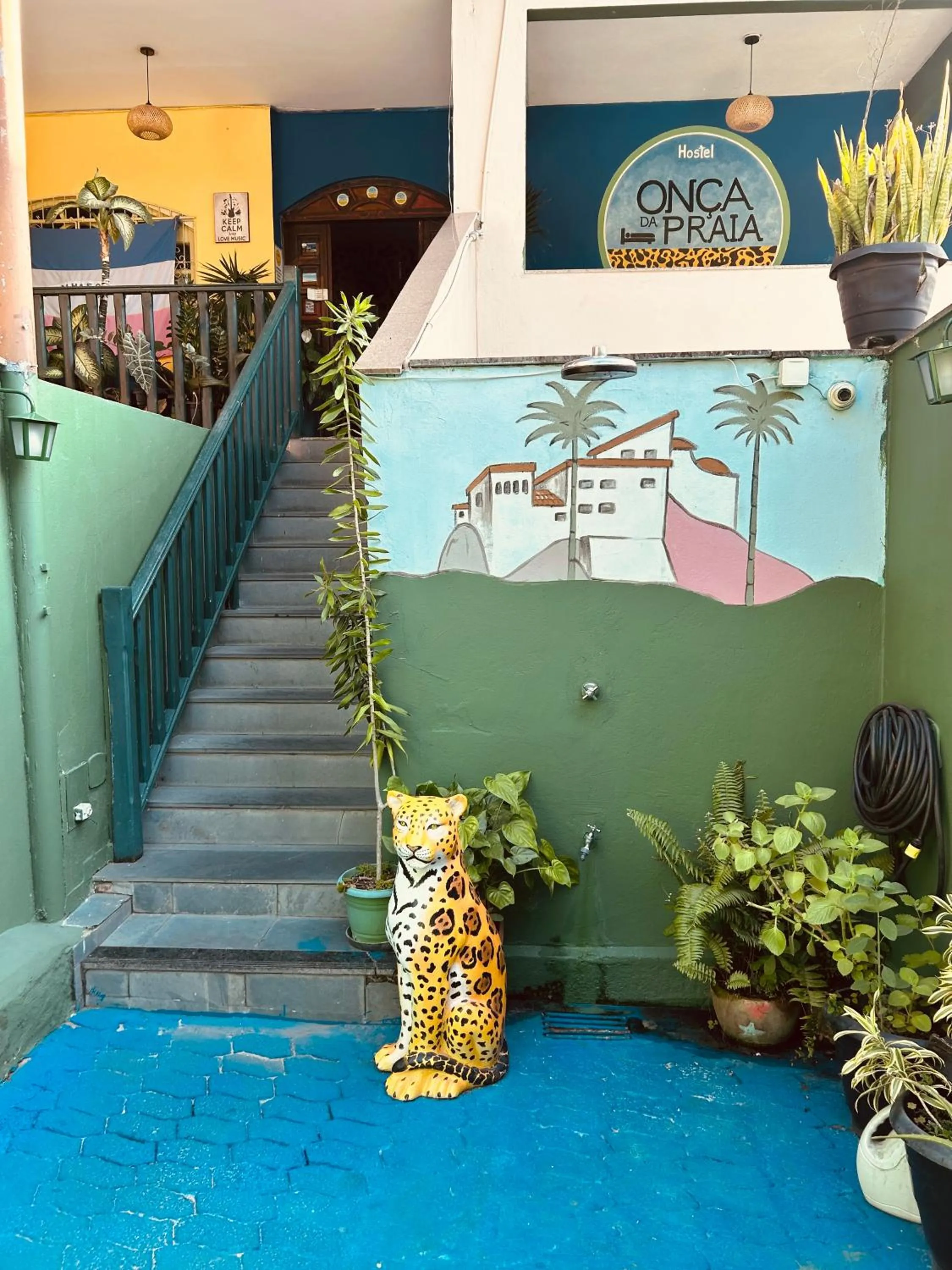 Garden in Onça da Praia Hostel