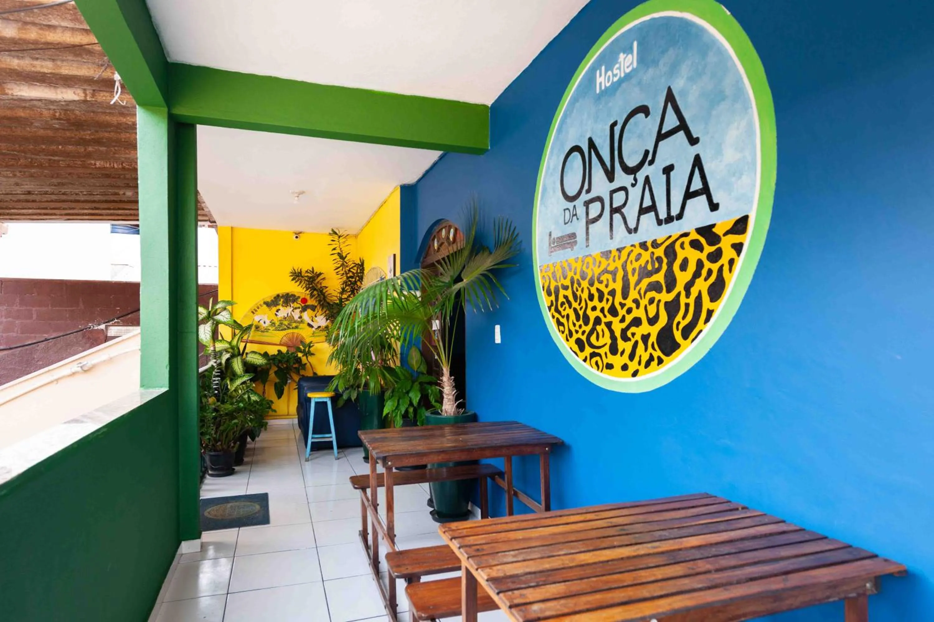 Patio in Onça da Praia Hostel