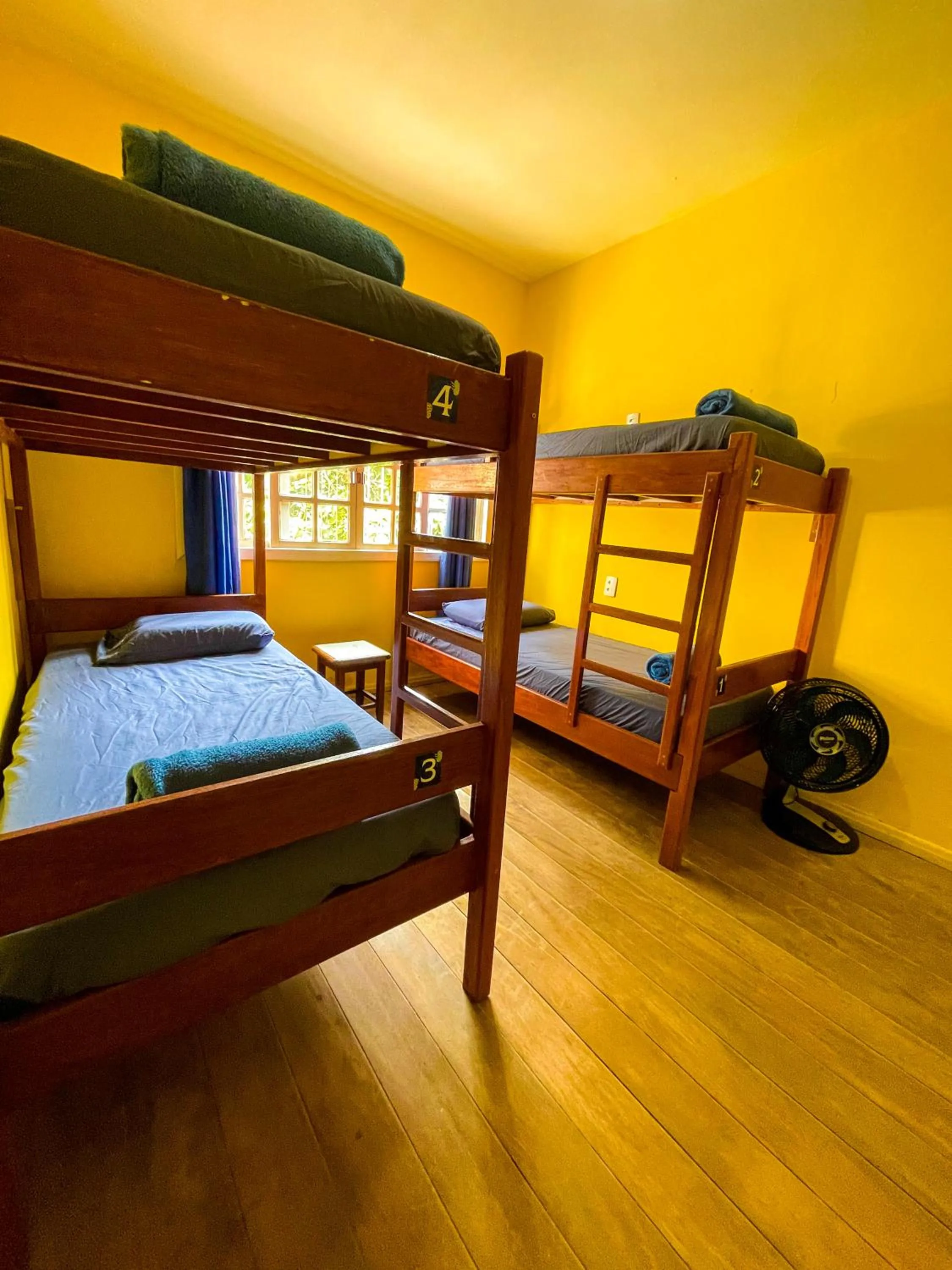 Photo of the whole room, Bed in Onça da Praia Hostel