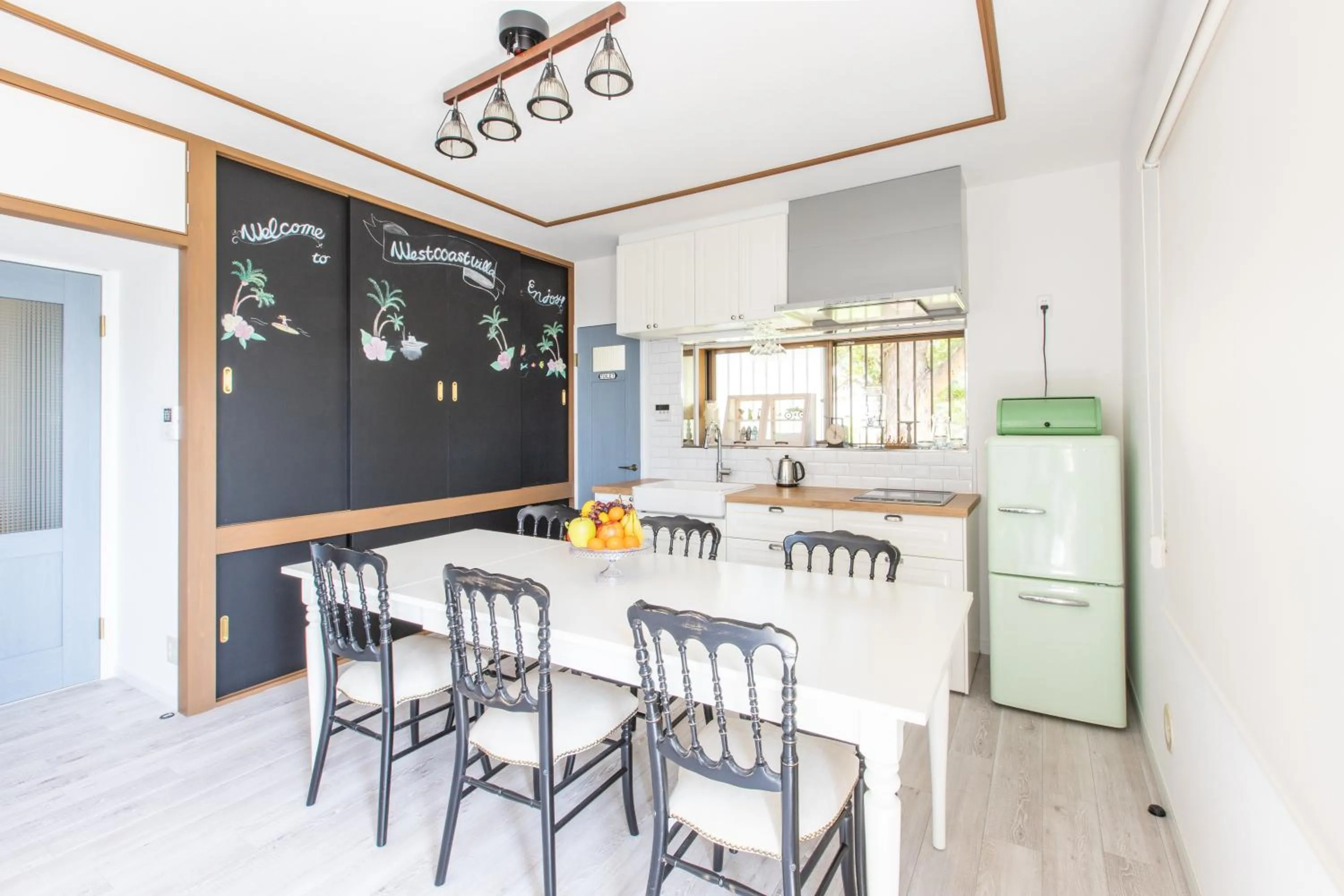 Kitchen or kitchenette in West Coast Villa Shirahama