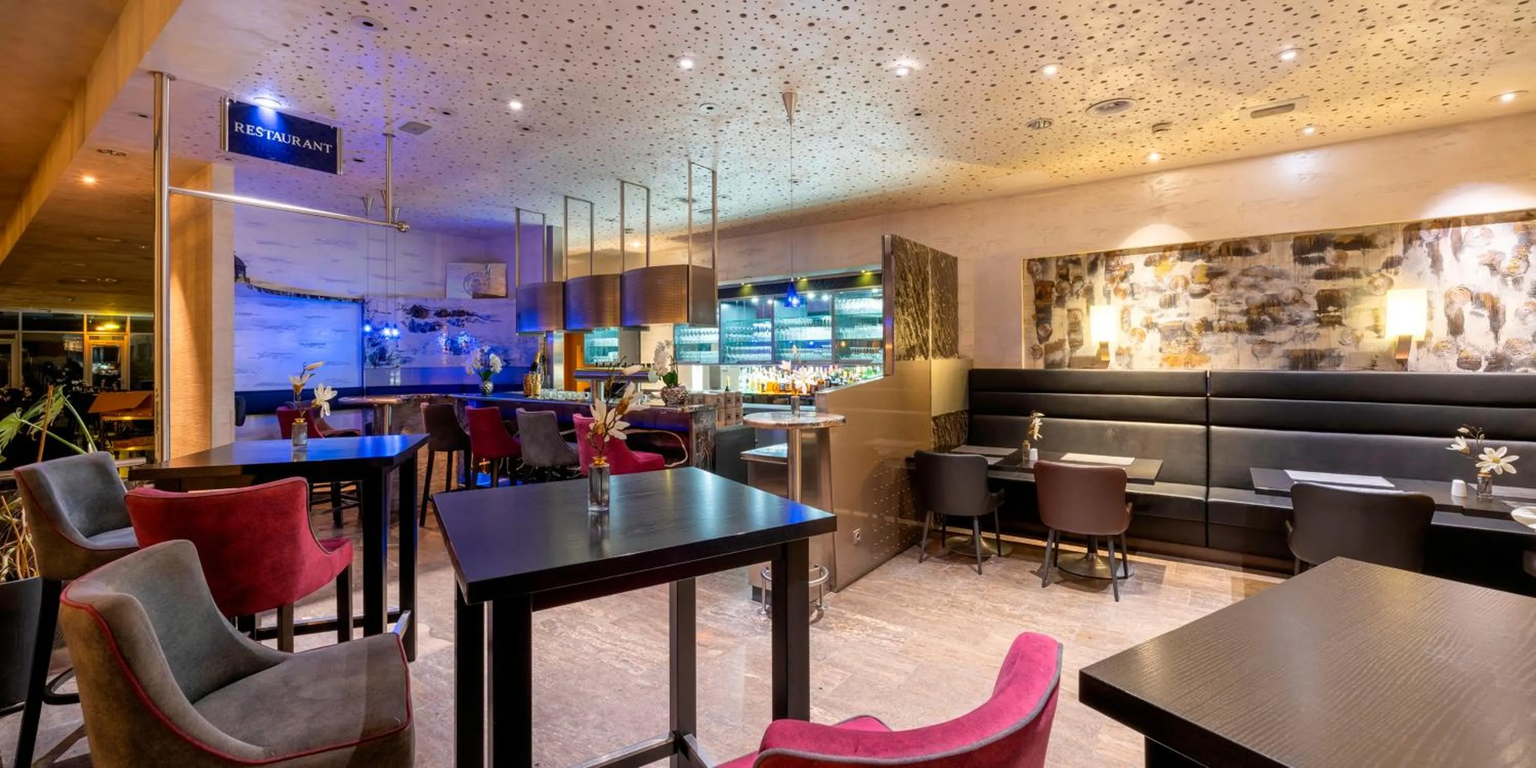 Lounge or bar in PLAZA Residence Stuttgart-Ditzingen
