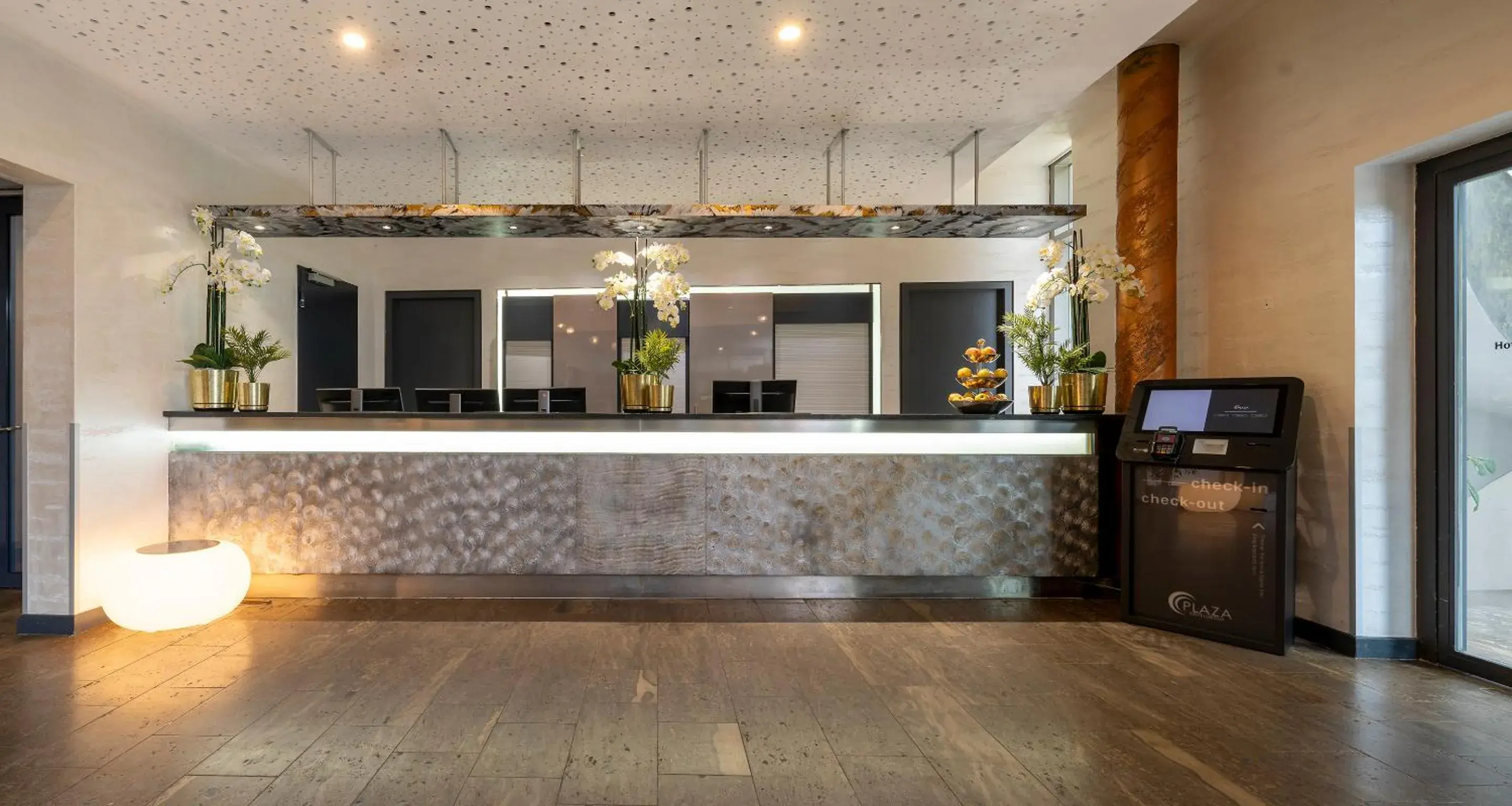Lobby or reception in PLAZA Residence Stuttgart-Ditzingen Lobby or reception in PLAZA Residence Stuttgart-Ditzingen