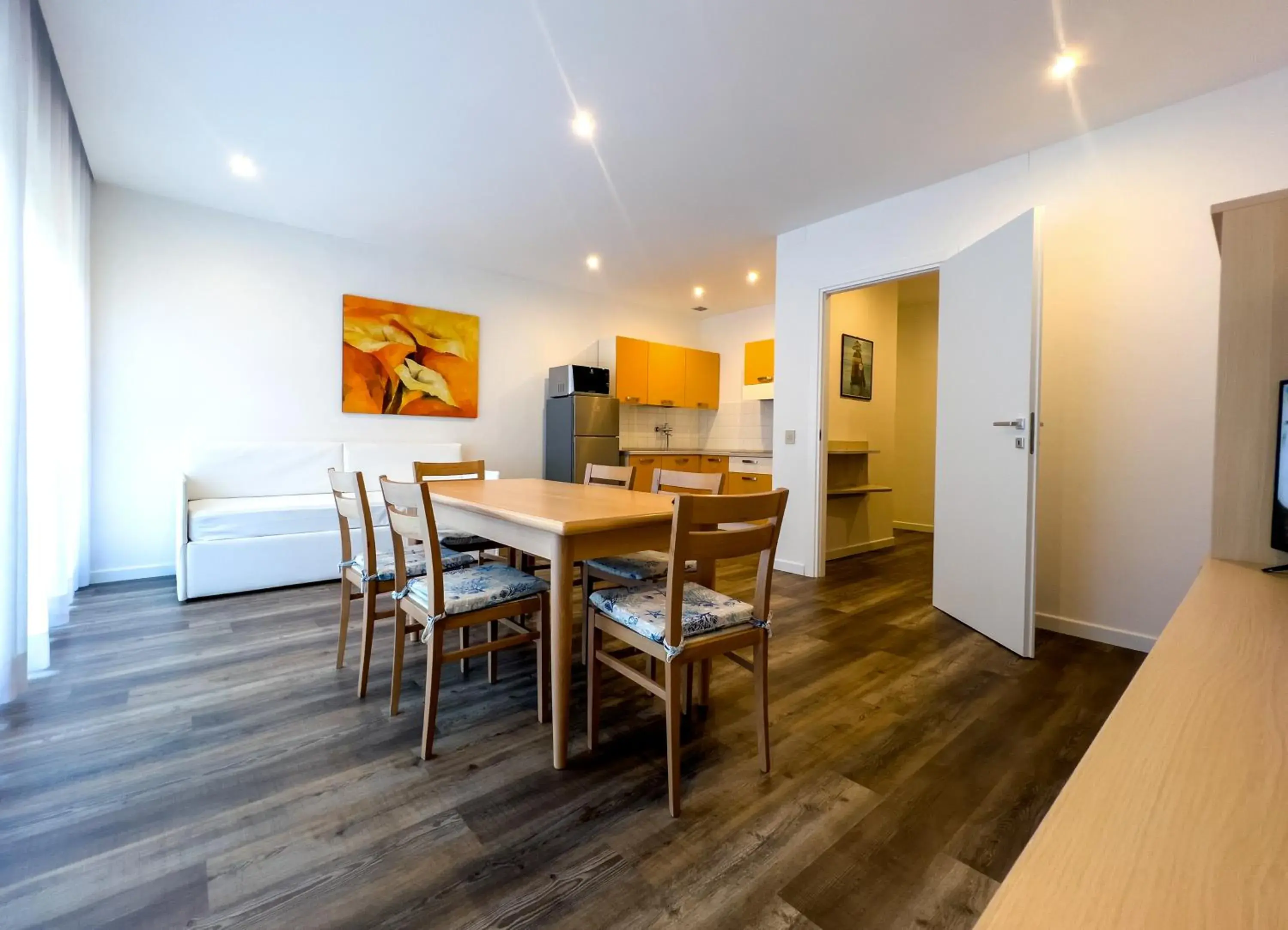 Two-Bedroom Apartment in Monaco Apartments Two-Bedroom Apartment in Monaco Apartments