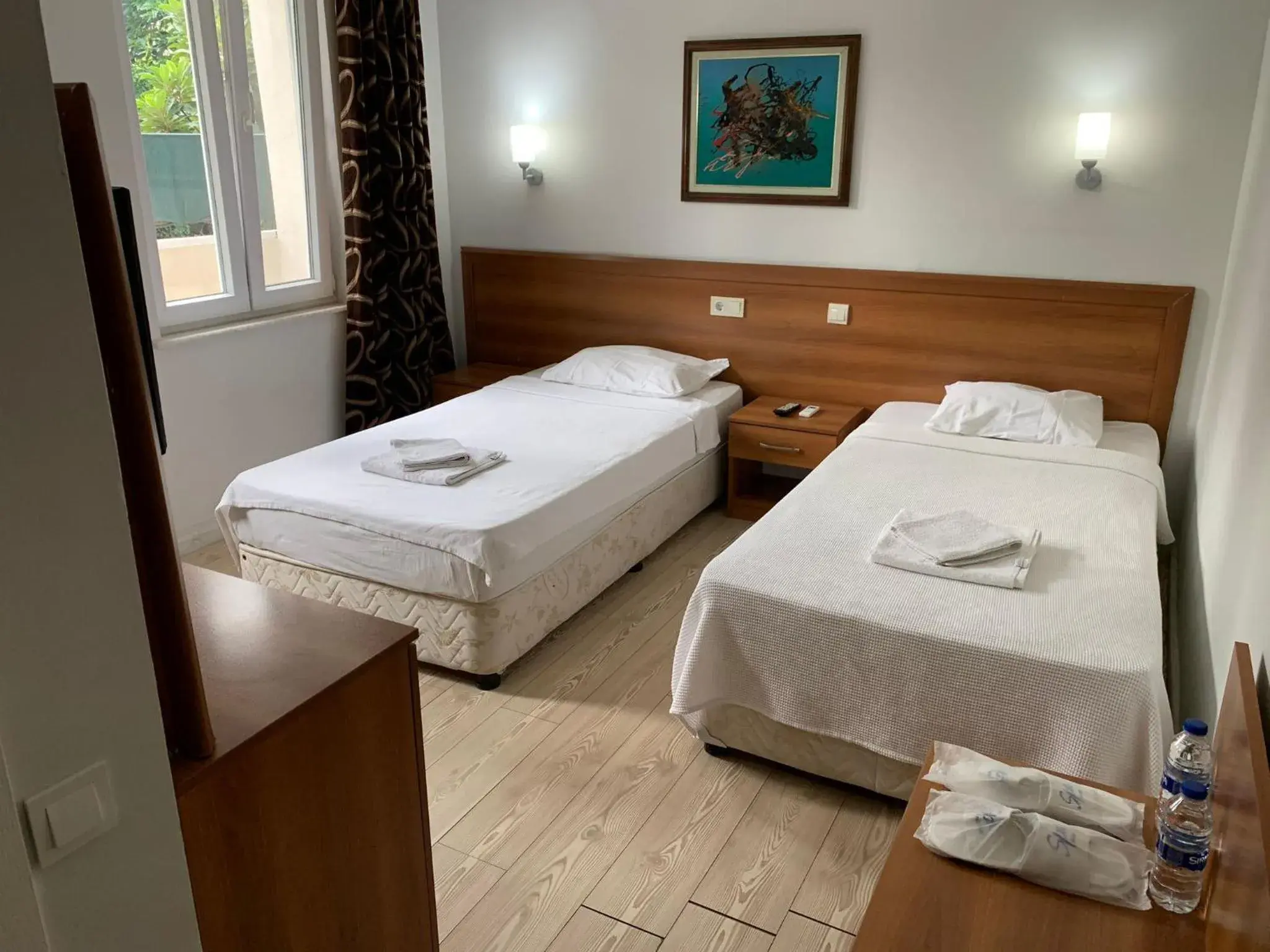 Photo of the whole room, Bed in BELCAN Hotel Photo of the whole room, Bed in BELCAN Hotel