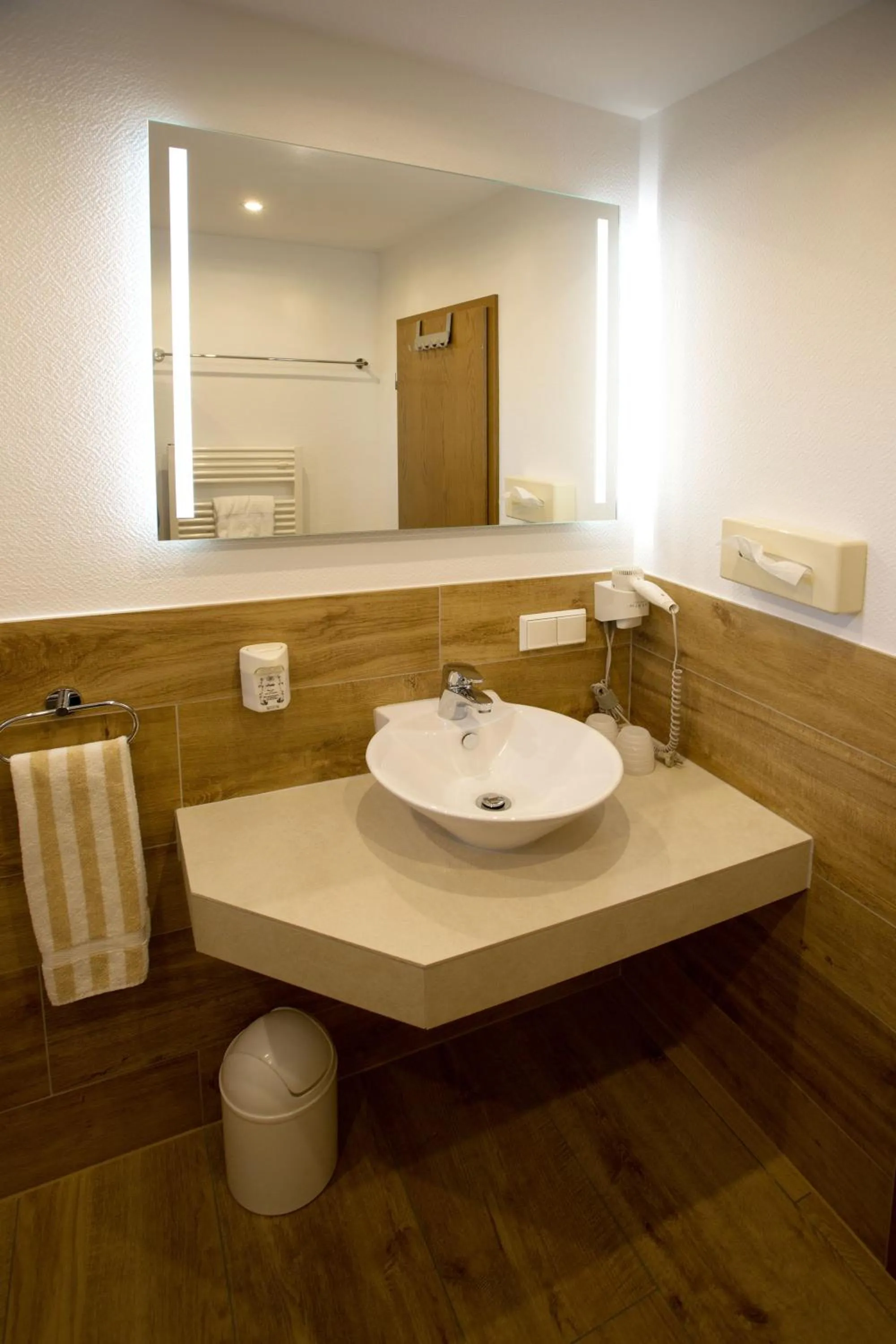 Bathroom in Landhotel Teuteberg