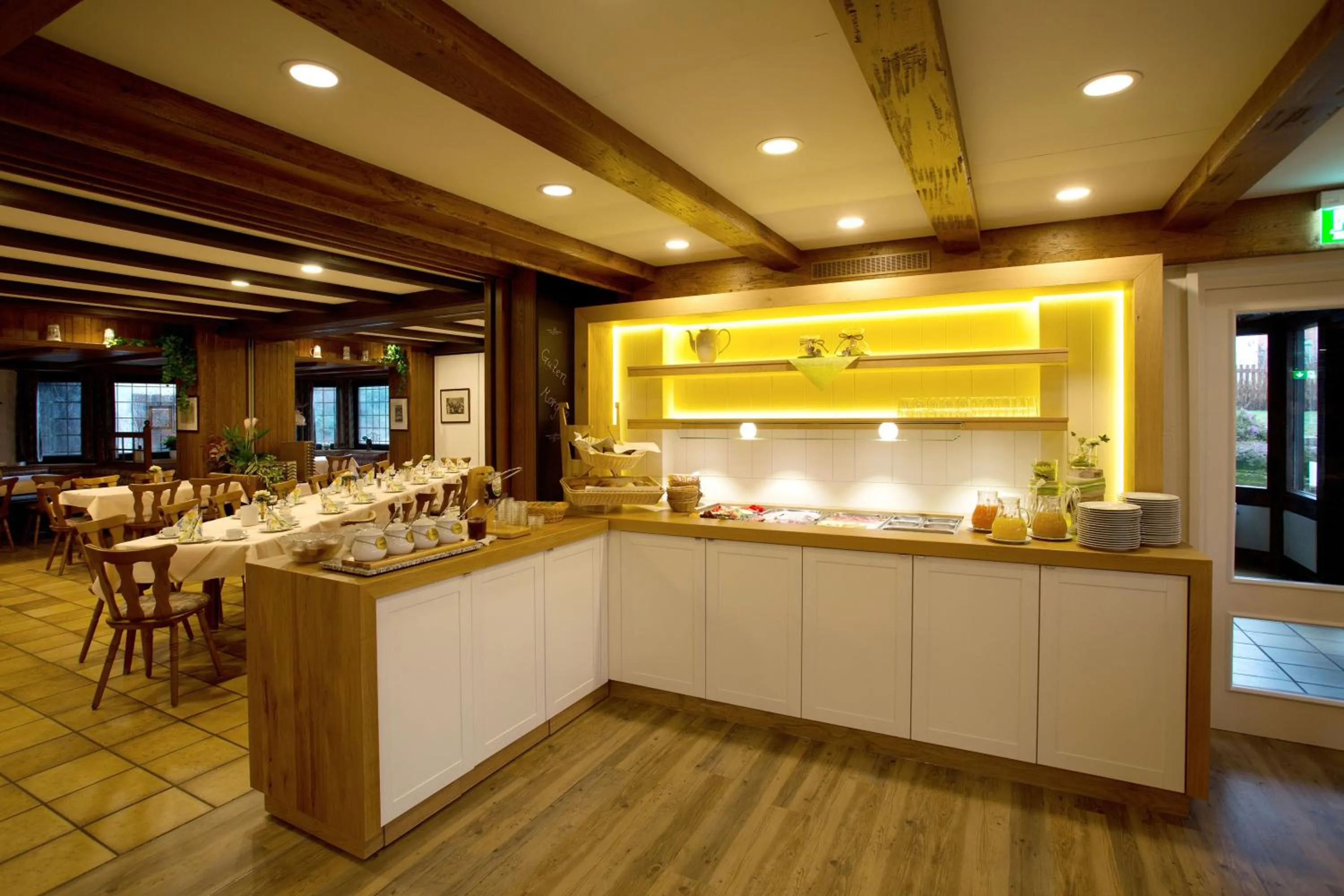 Restaurant/places to eat in Landhotel Teuteberg