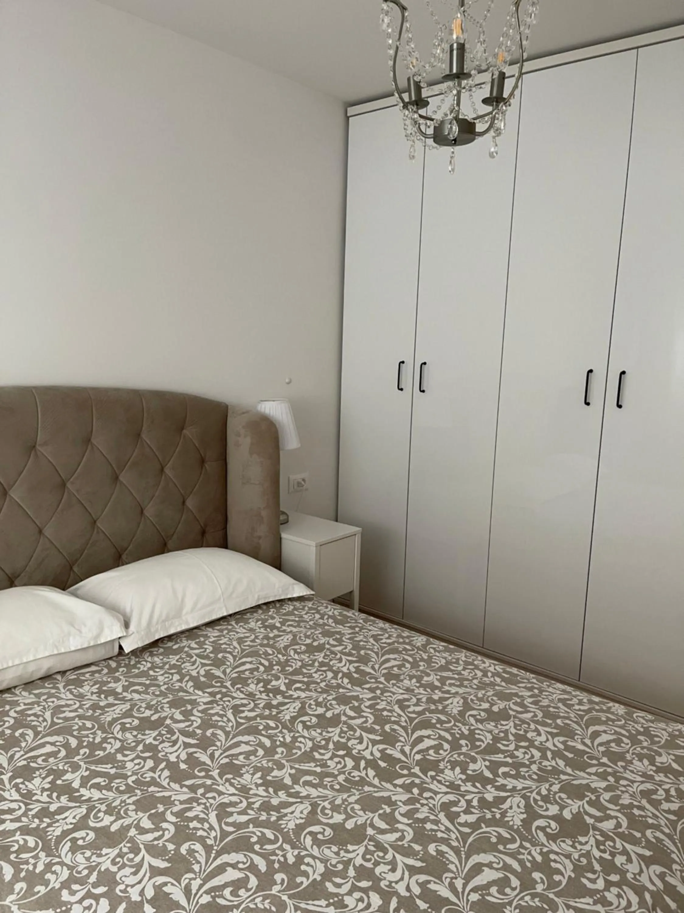 Bed in Apartment Leon