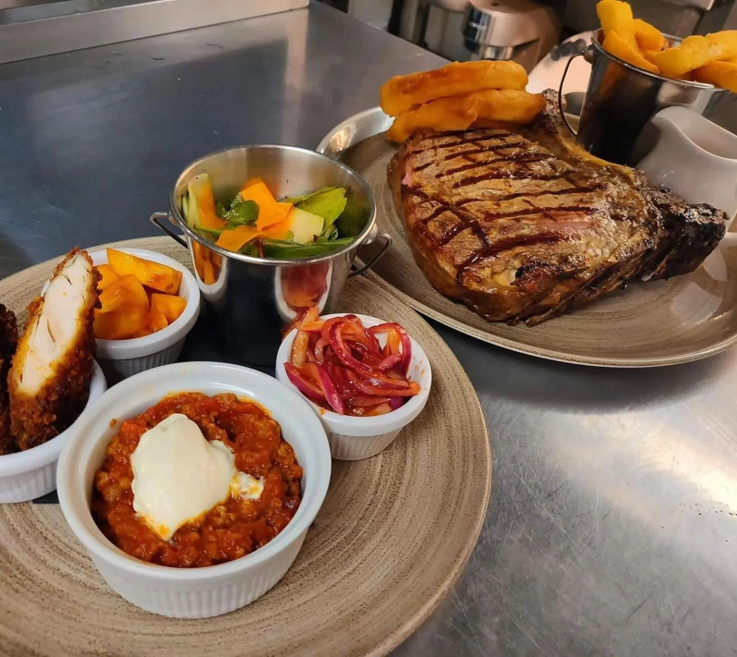 Food and drinks in The White Lion