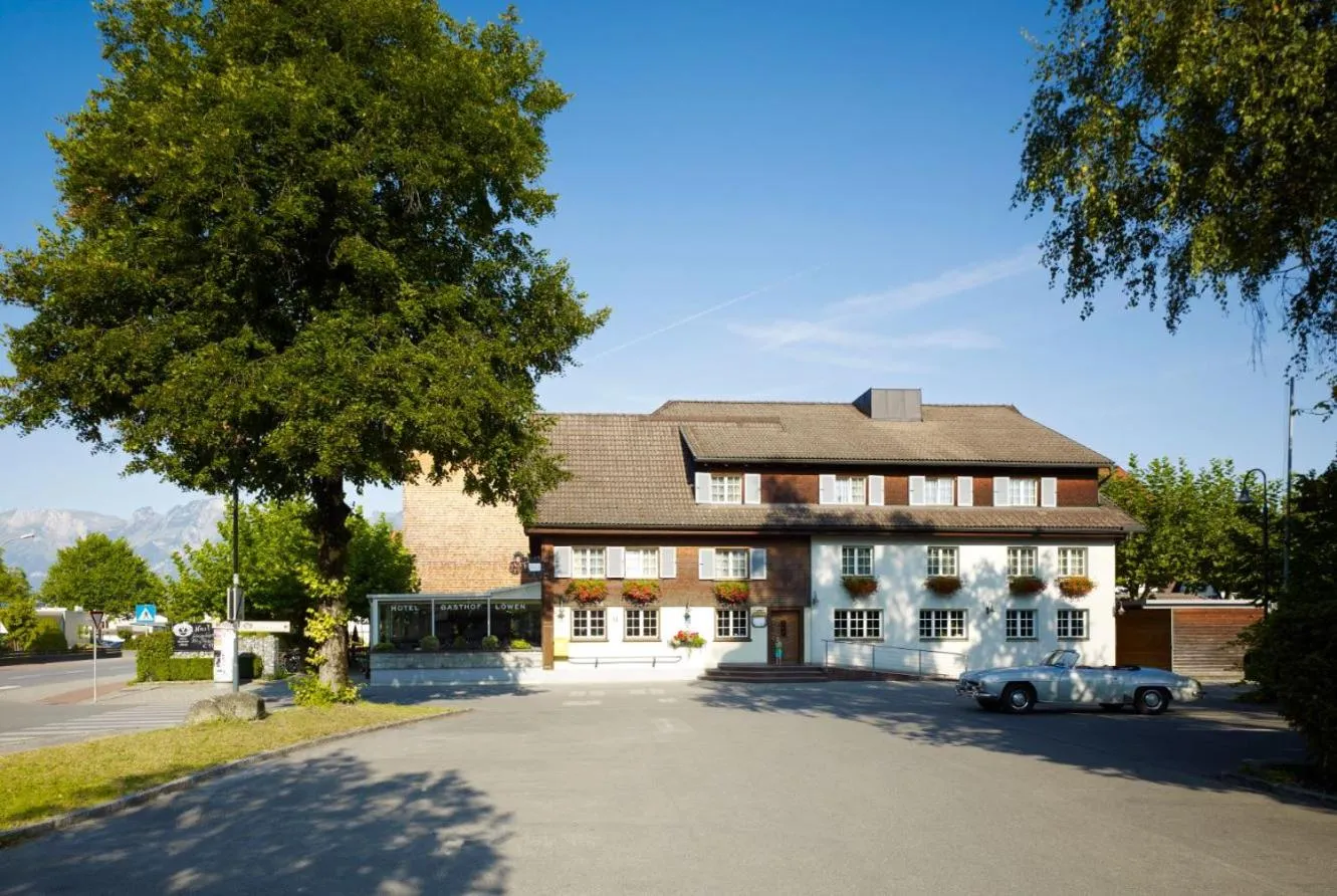 Property building in Hotel-Gasthof Löwen
