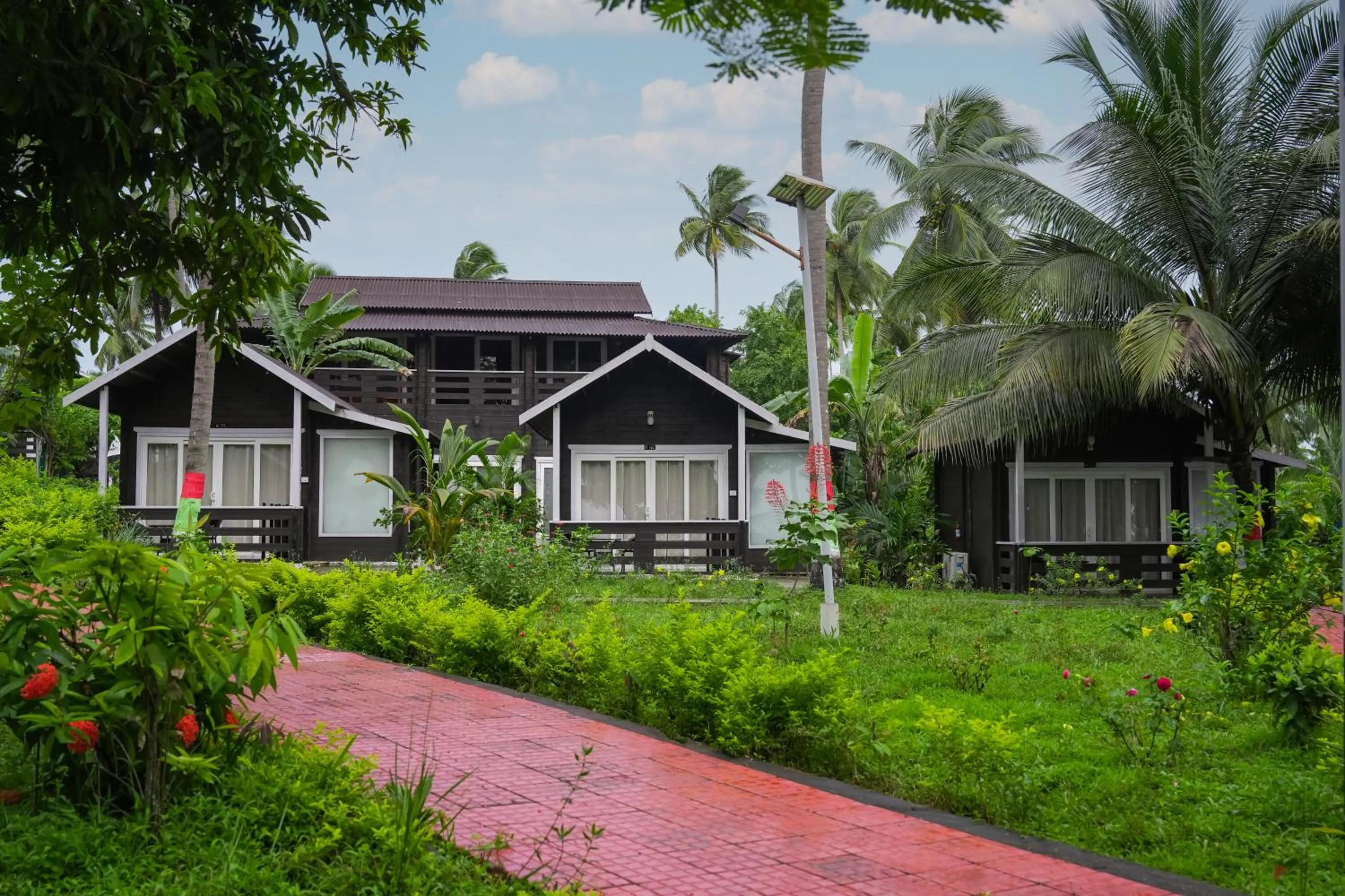 Adhvasaha Beach Spa Resort