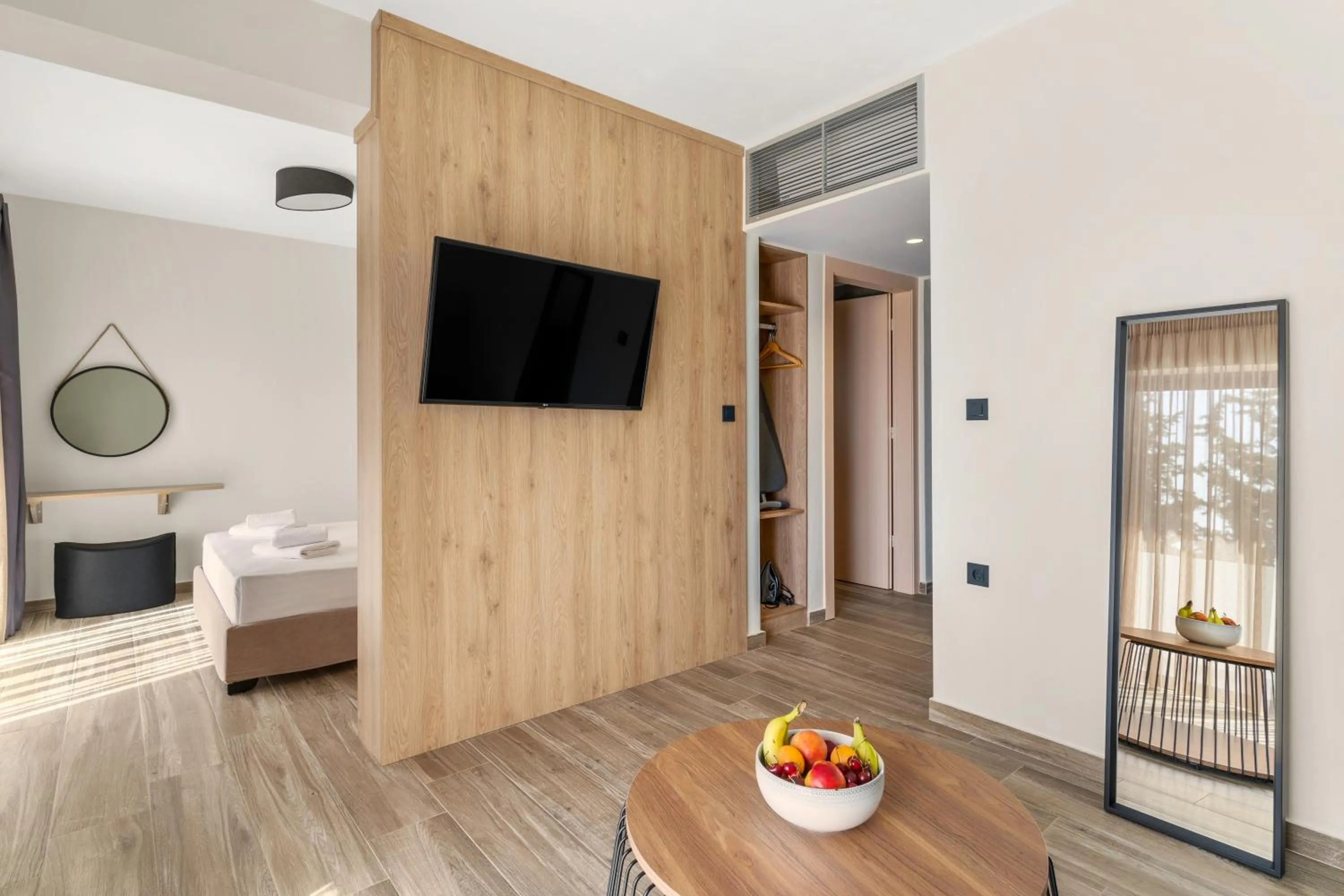 TV and multimedia, Bed in Sigma Luxury Rooms