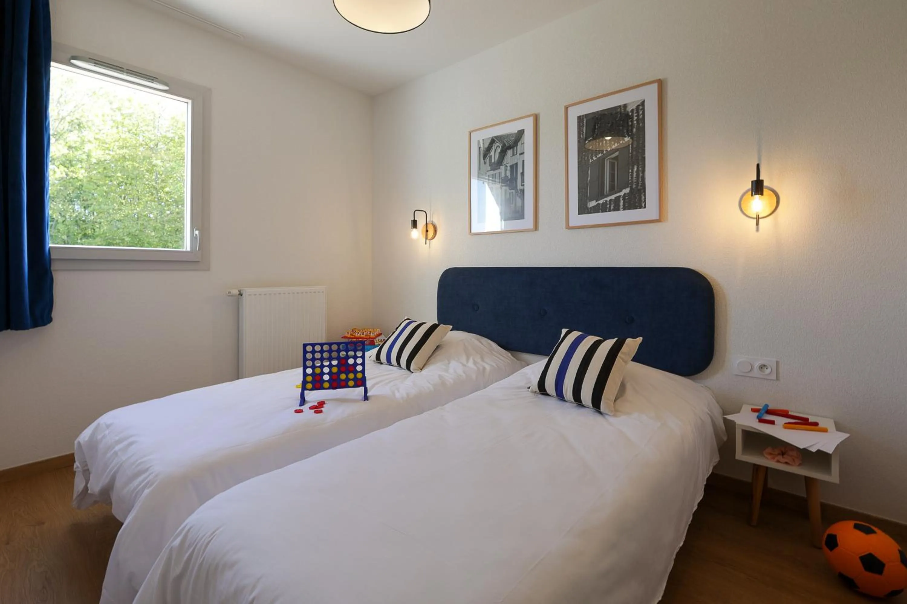 Bed in Résidence Néméa Le Domaine d'Uhaina