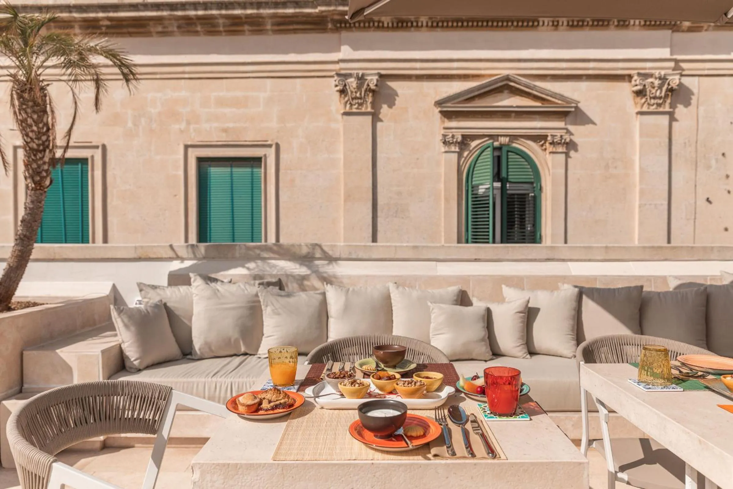 Balcony/Terrace in Palazzo Lecce - Epoca Collection