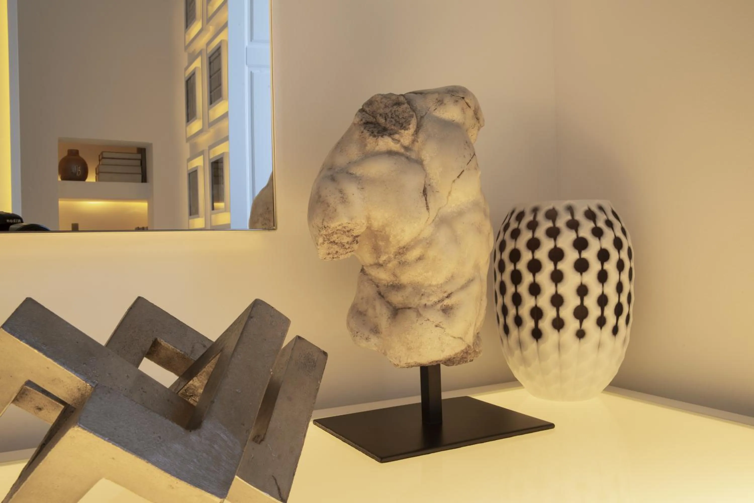 Decorative detail in Palazzo Lecce - Epoca Collection