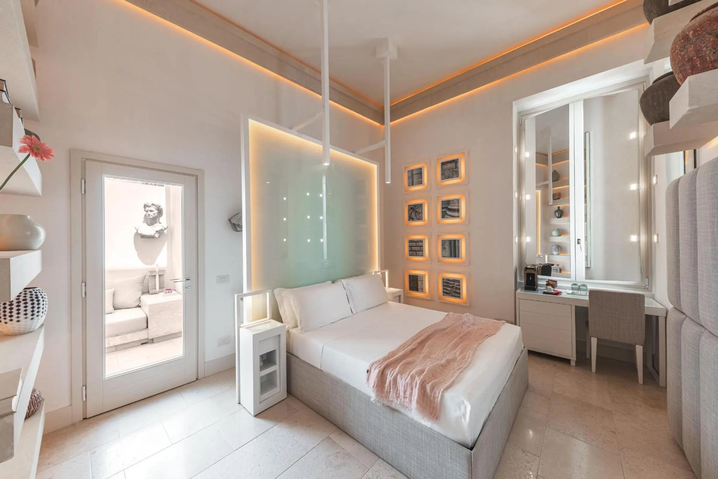 Bedroom, Bed in Palazzo Lecce - Epoca Collection