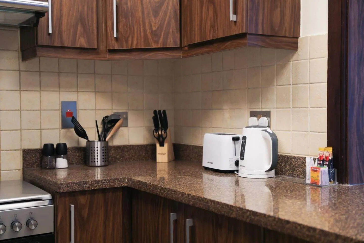 Coffee/tea facilities in Scenic 2 Bedroom Apartment - Downtown Business Bay
